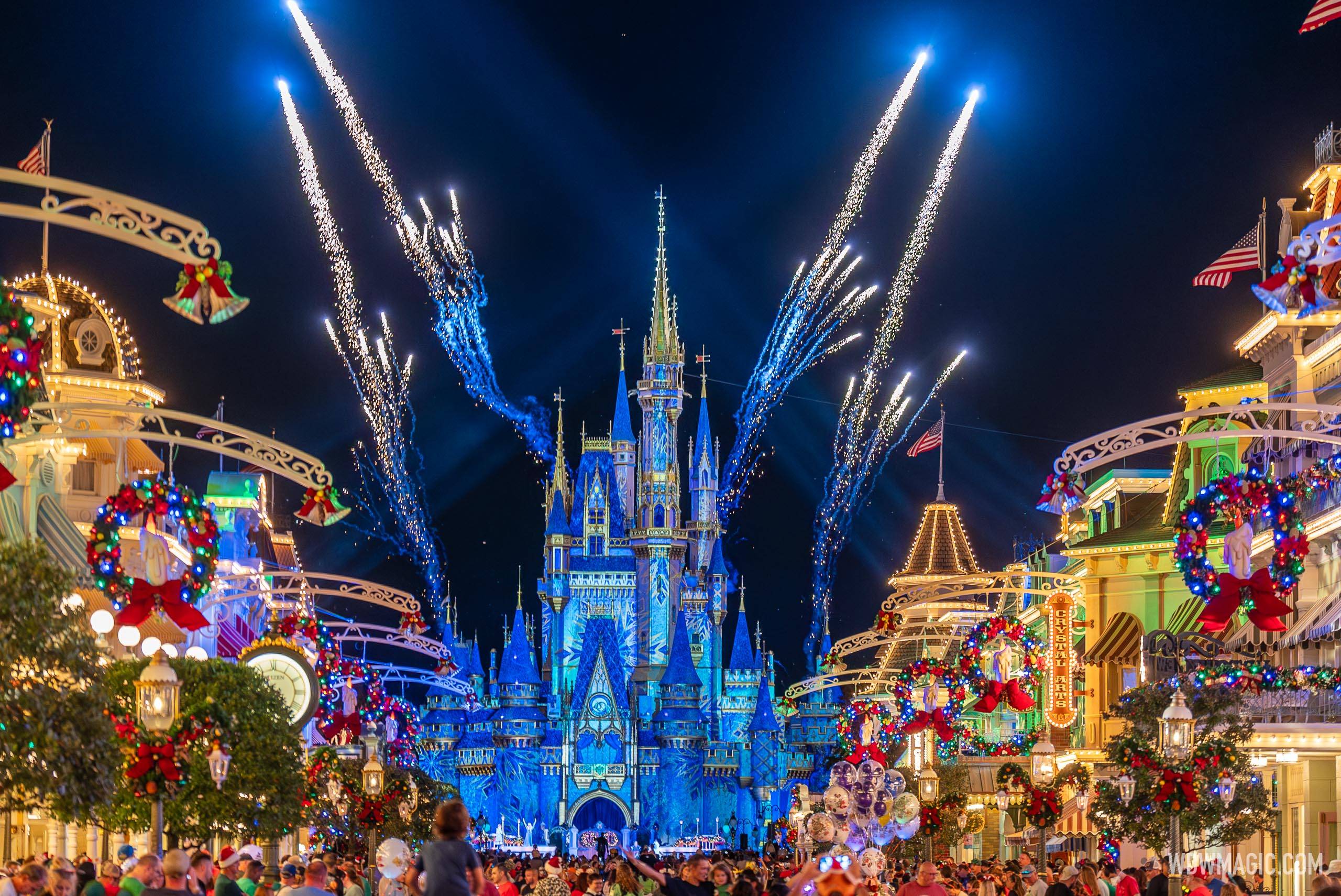 Frozen Holiday Surprise during Mickey's Very Merry Christmas Party