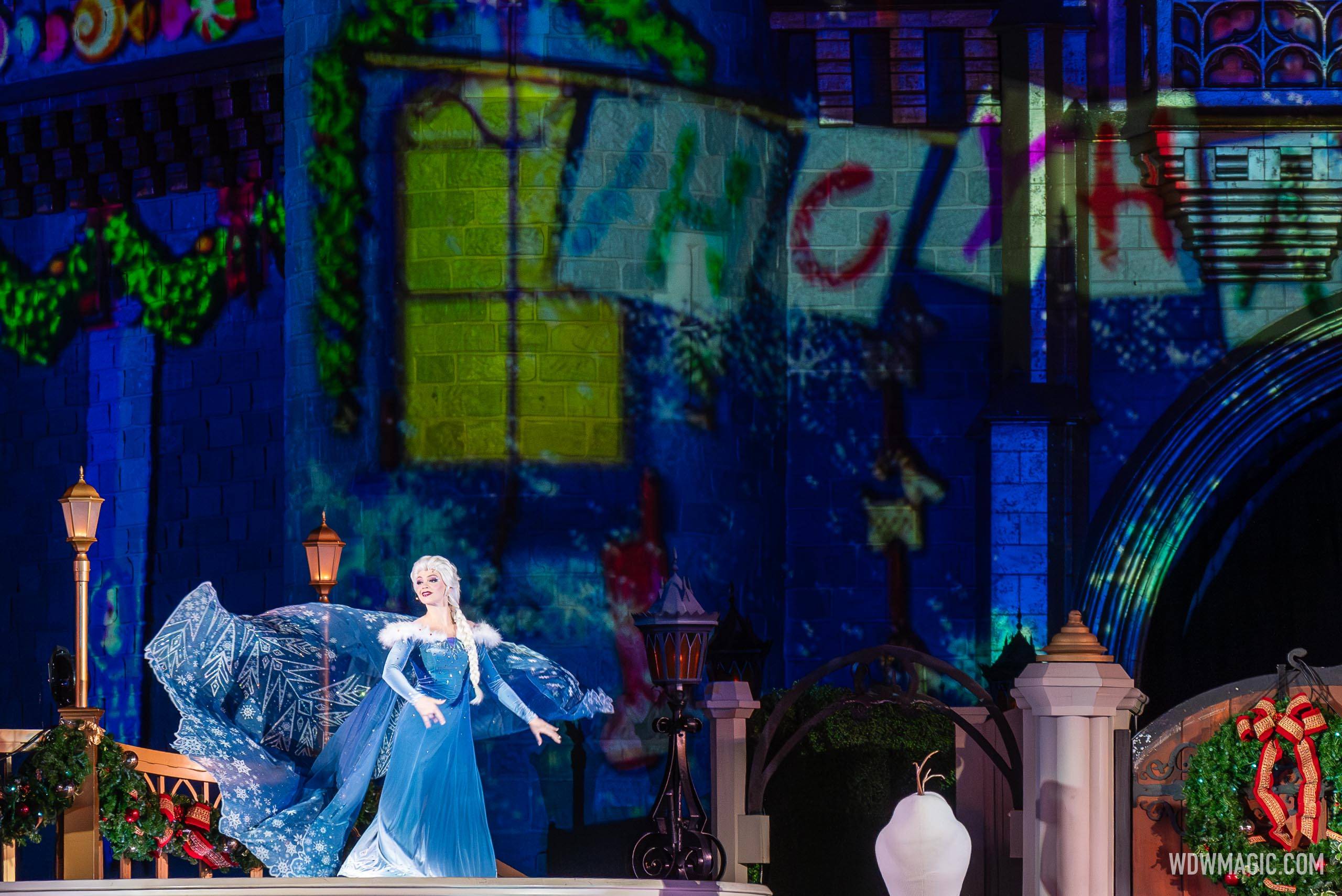 Frozen Holiday Surprise during Mickey's Very Merry Christmas Party