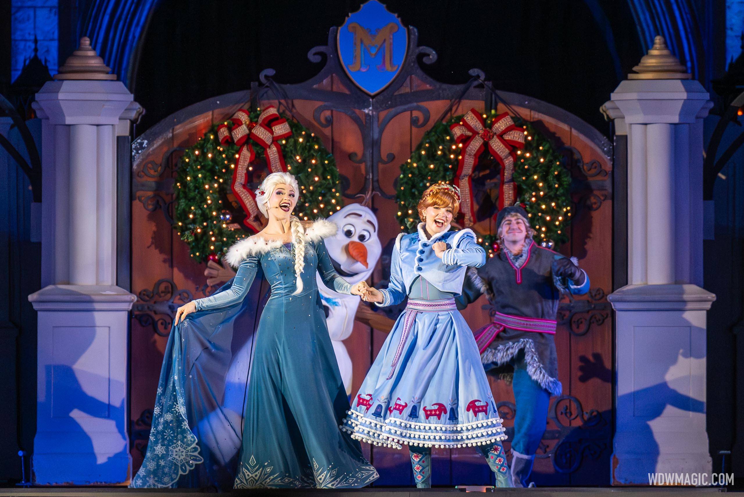 Frozen Holiday Surprise during Mickey's Very Merry Christmas Party