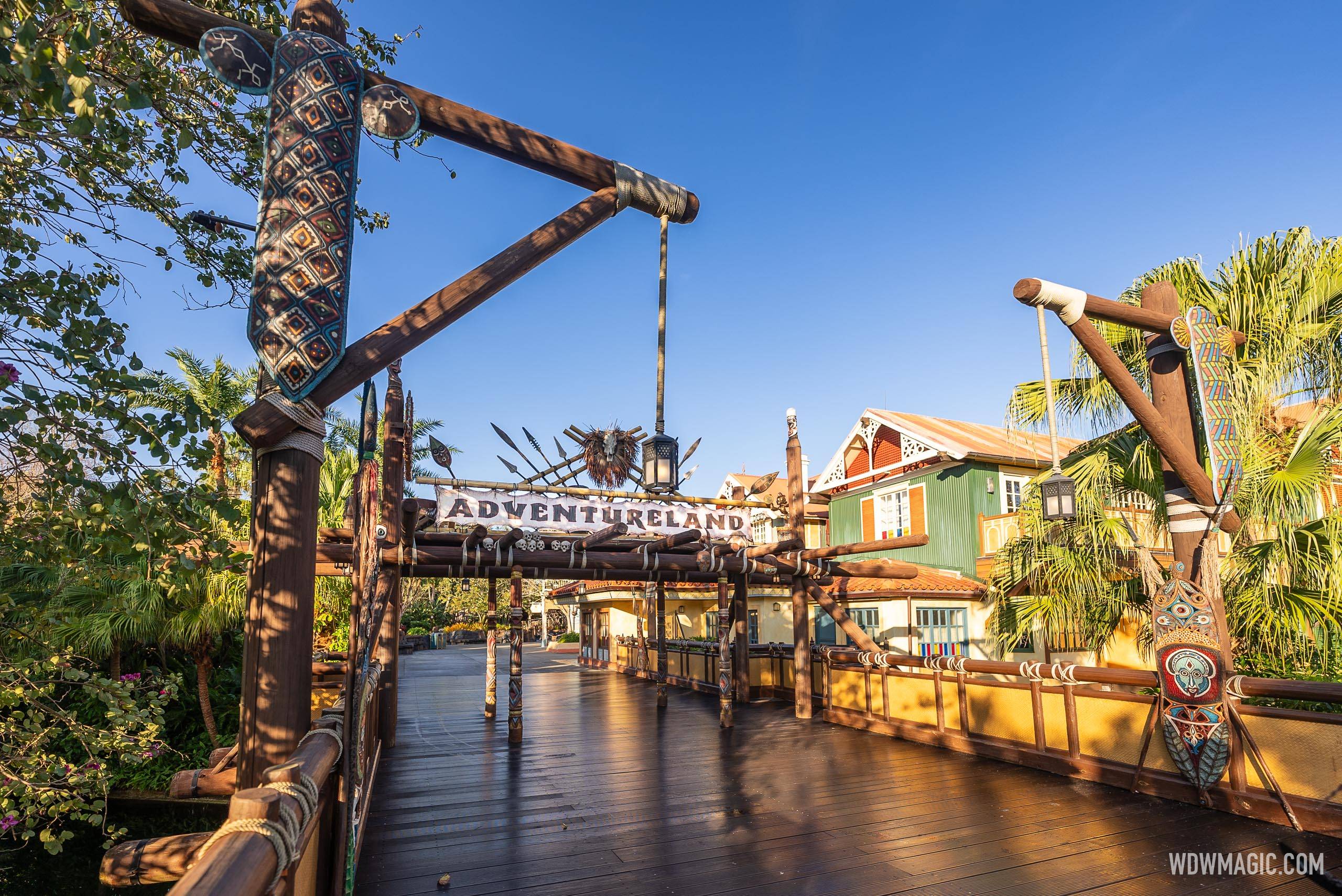 Adventureland_Full_53025.jpg