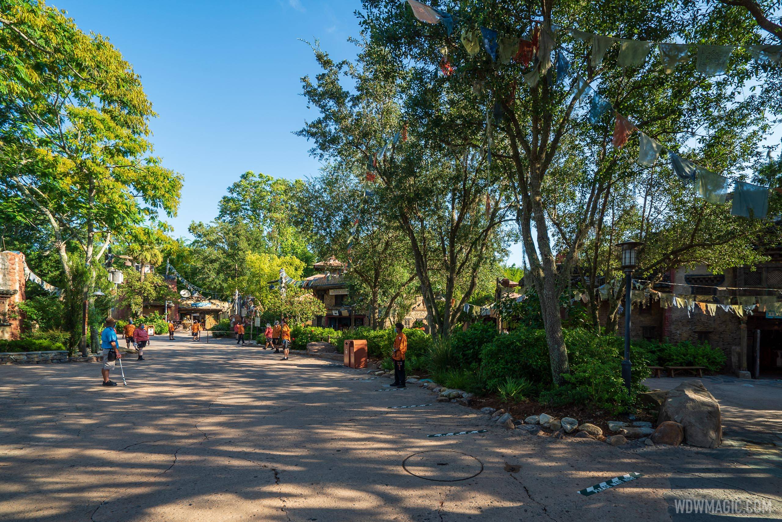 Outside Expedition Everest Cast Members outnumber guests