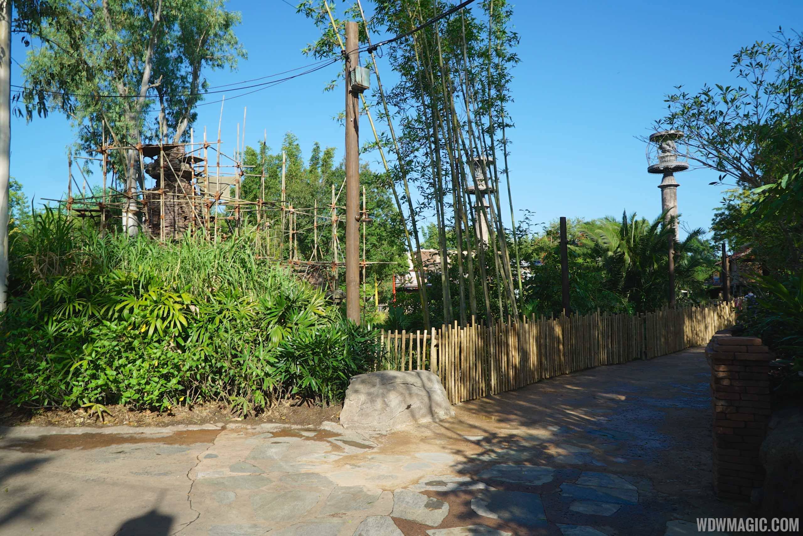 New Asia walkway - View from Everest side
