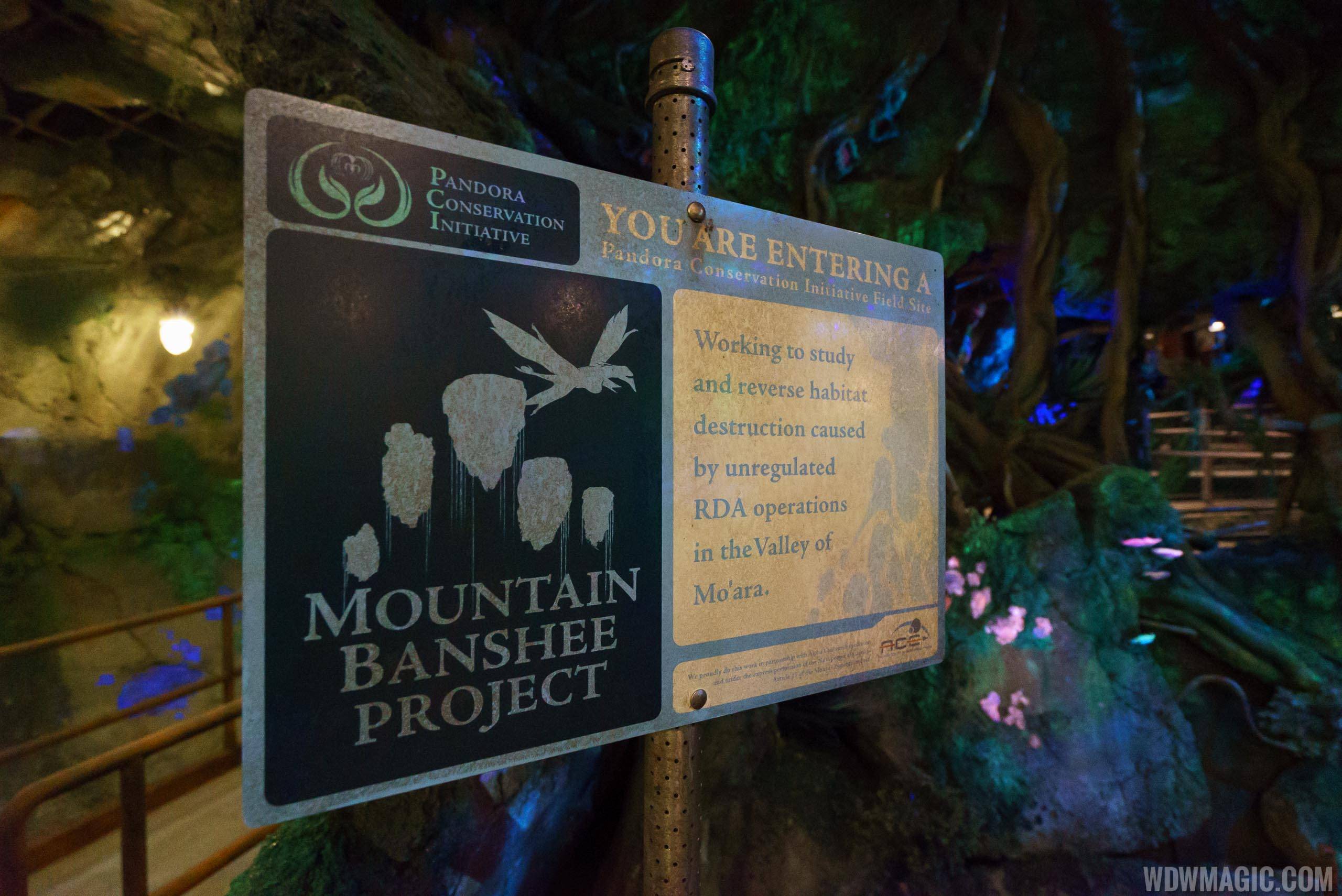 Avatar Flight of Passage queue - Mountain Banshee Project sign