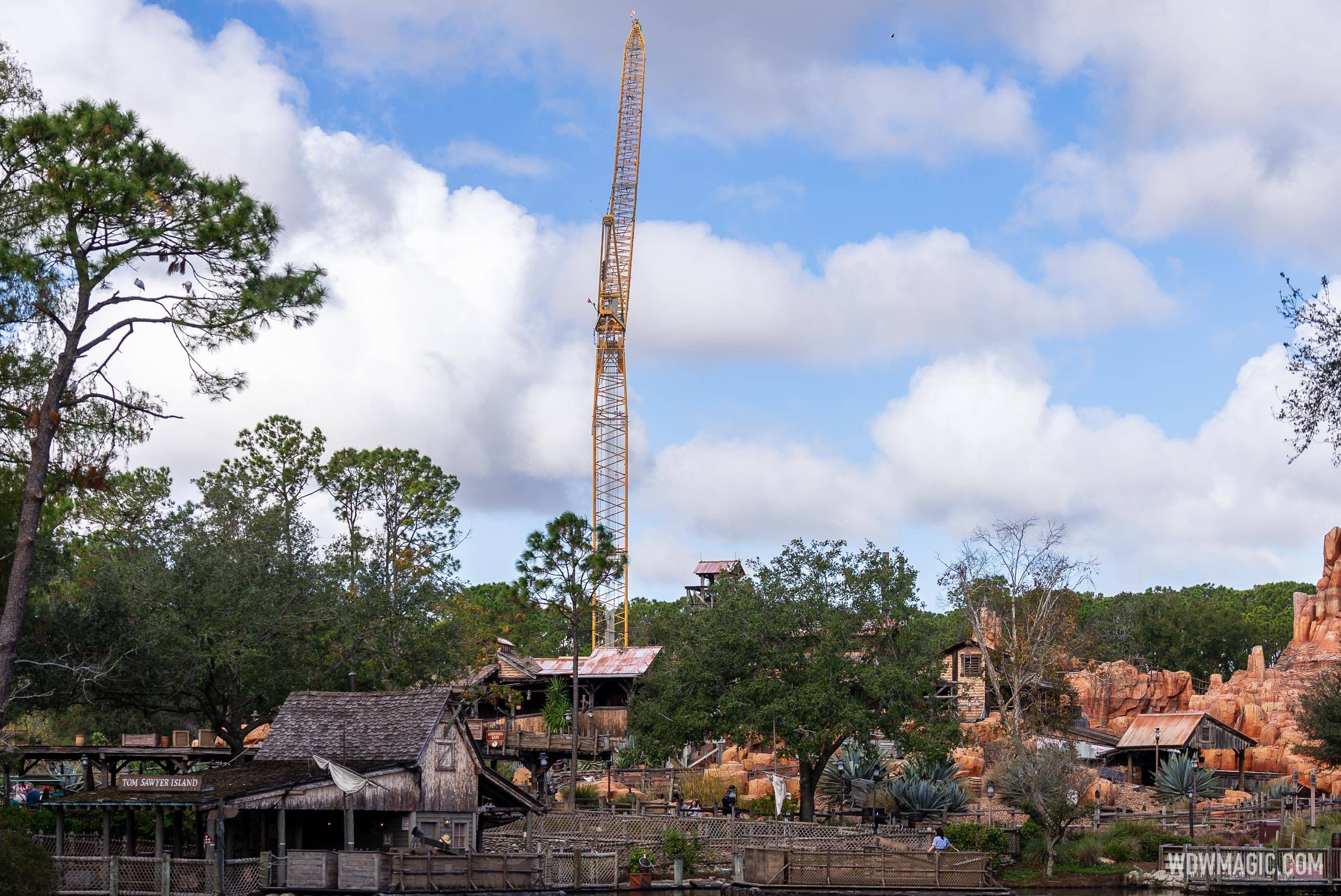 Crane Deployed at Big Thunder Mountain Railroad - December 17, 2024