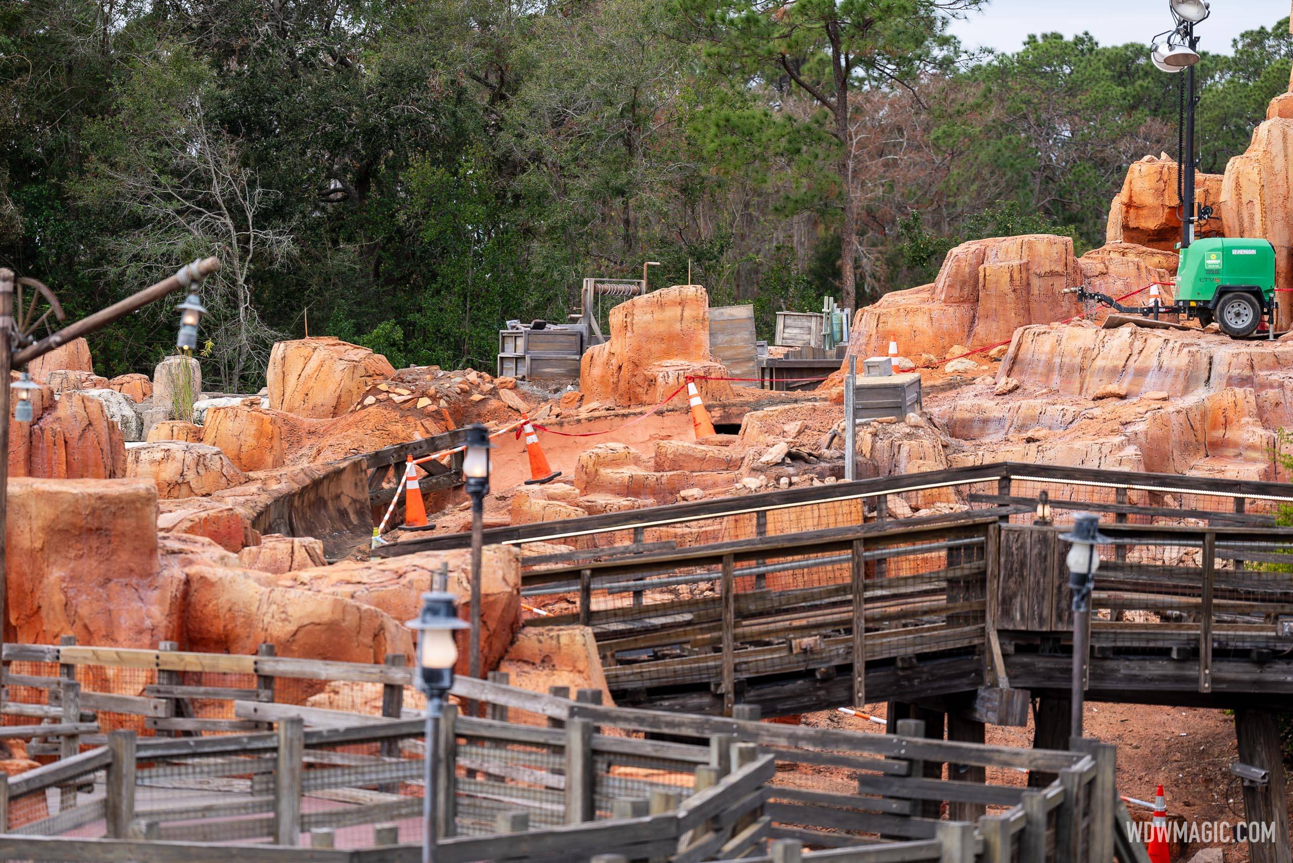 Big-Thunder-Mountain-Railroad_Full_58986.jpg