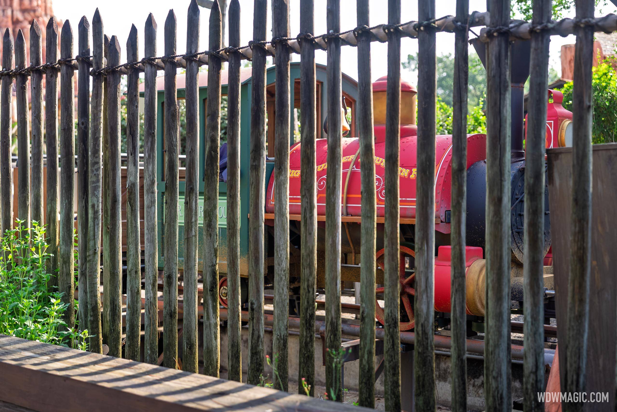 Big-Thunder-Mountain-Railroad_Full_60885.jpg