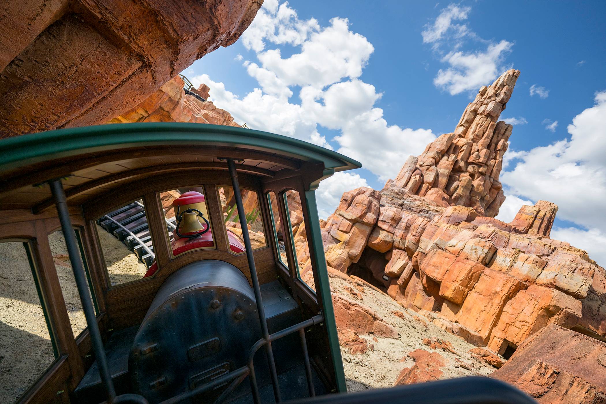 Big Thunder Mountain Railroad Reopens — First Look at the Refurbished Ride