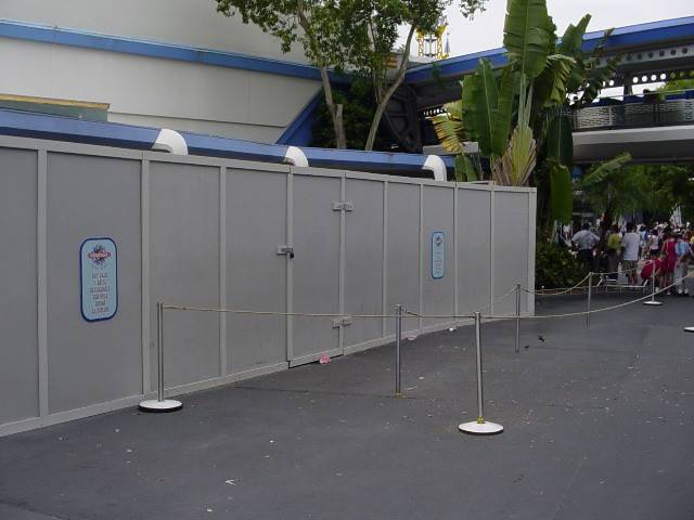 Buzz Lightyears Space Ranger Spin gift shop construction
