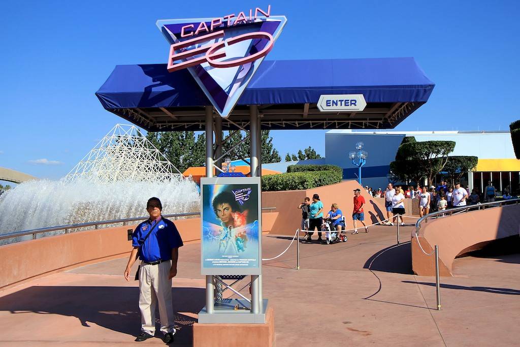 Captain Eo 10