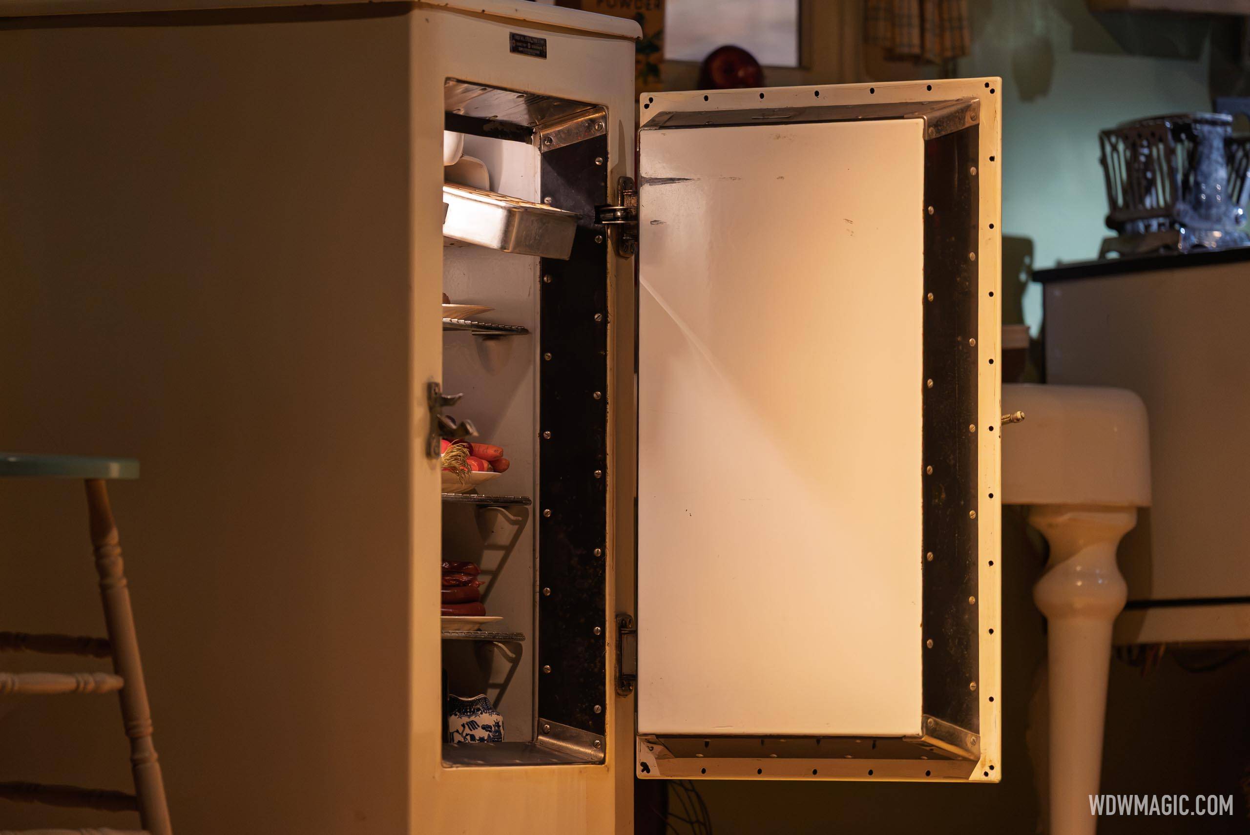 Act 2: 1920s - Refrigerator