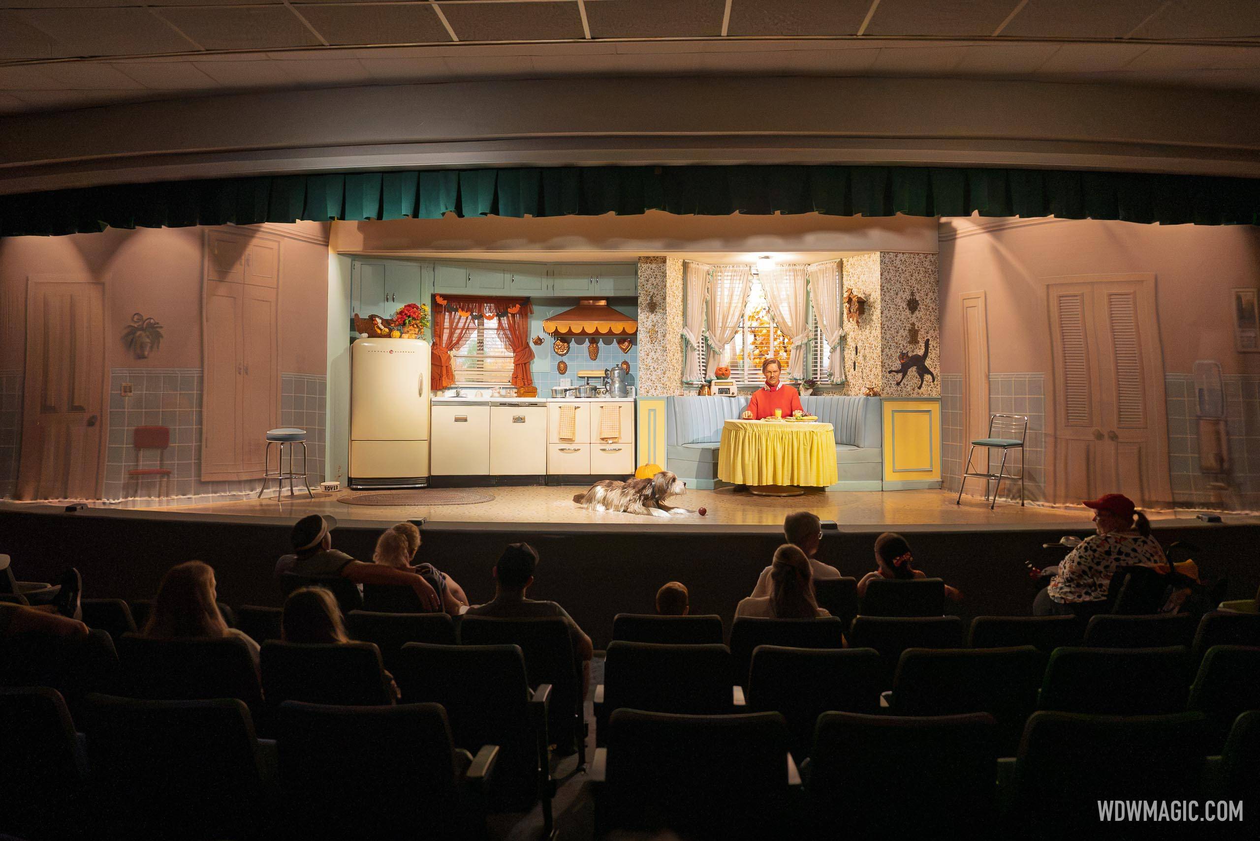 Act 3: 1940s - Full stage view