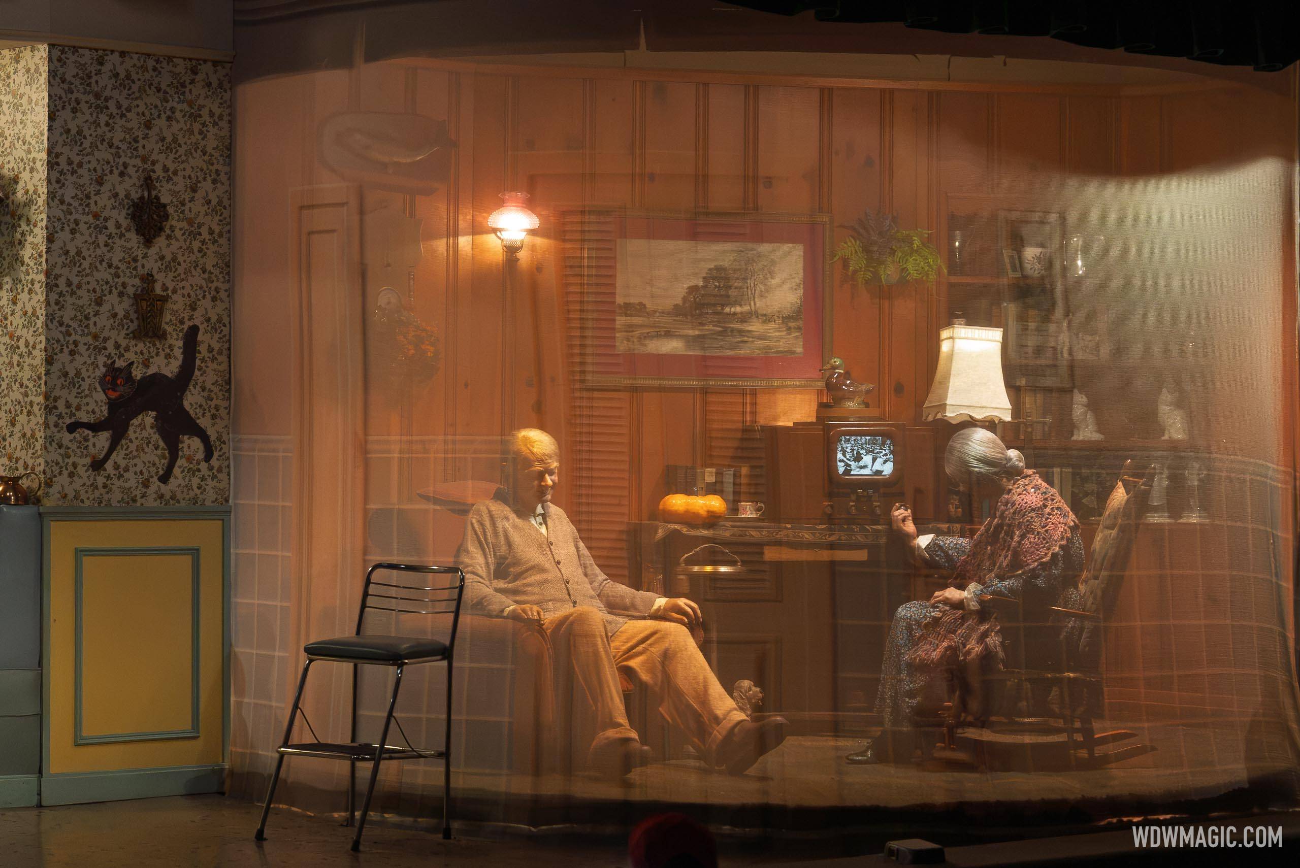 Act 3: 1940s - Grandfather and Grandmother TV