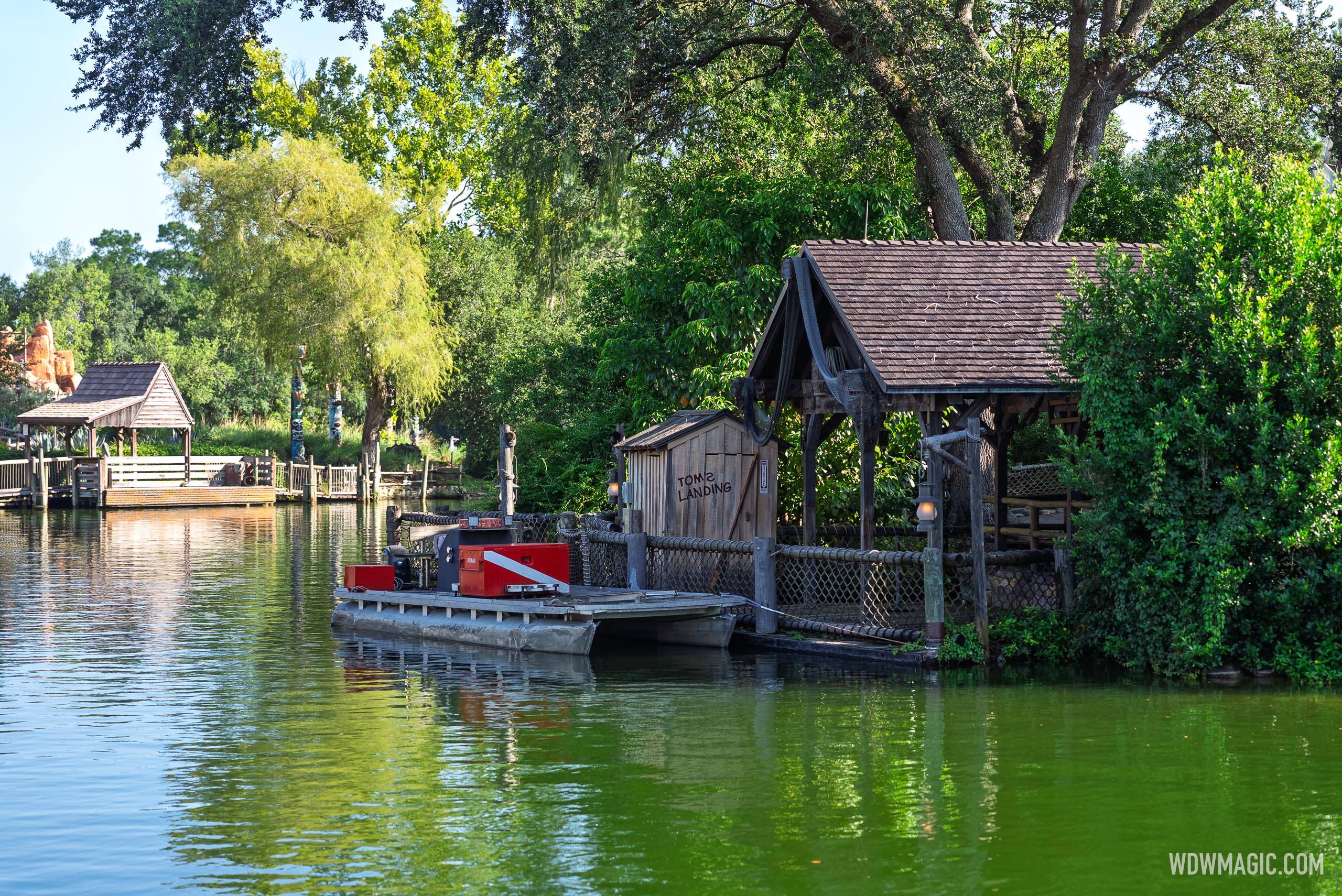 Crews on Tom Sawyer Island