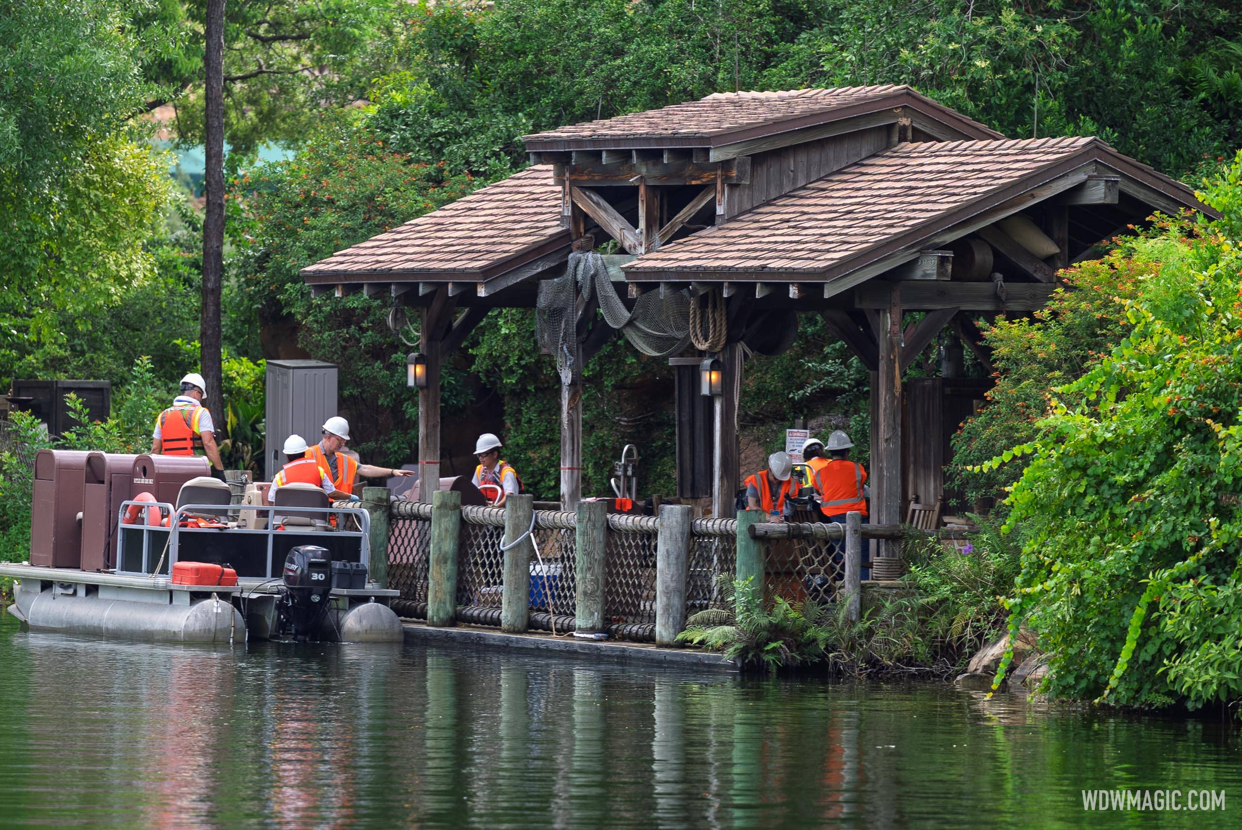 Crews on Tom Sawyer Island