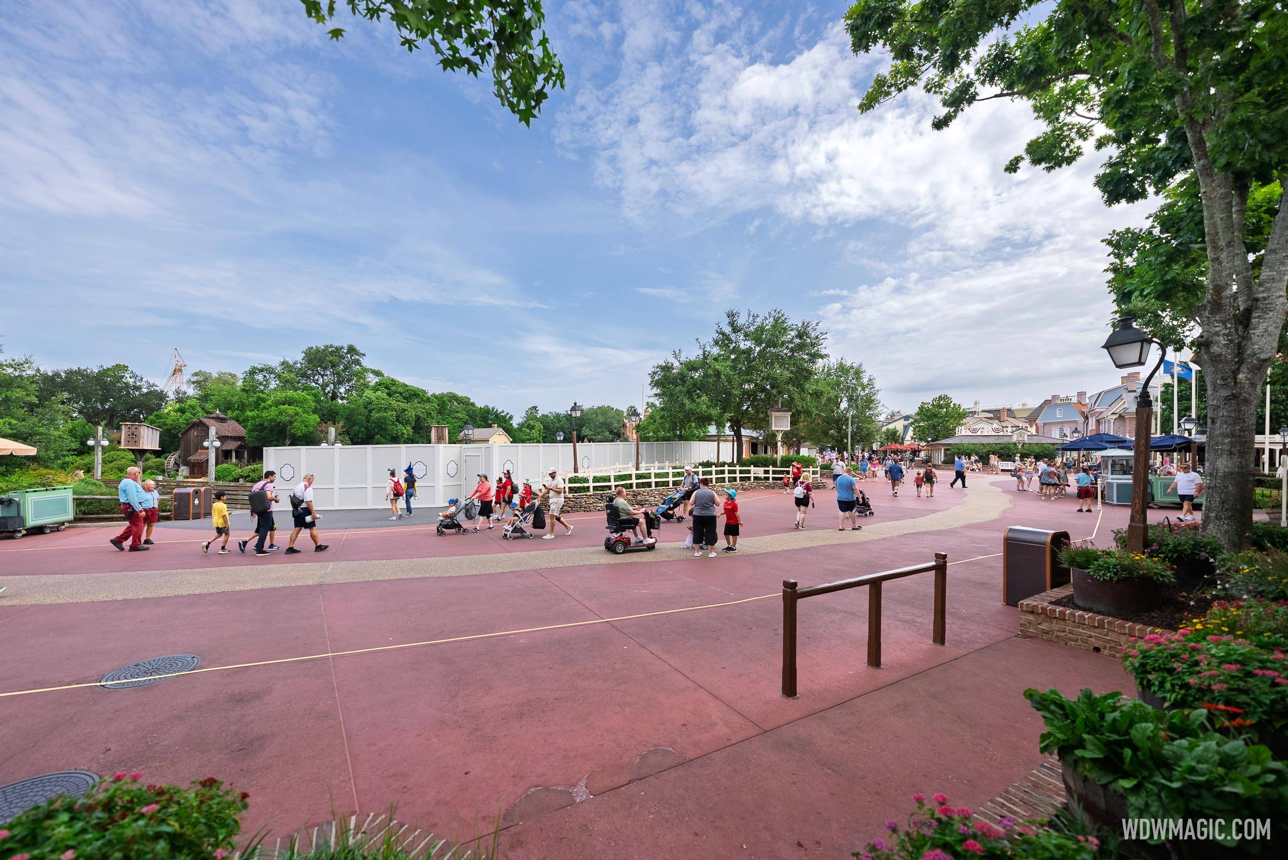 Frontierland Construction Walls - July 14, 2025