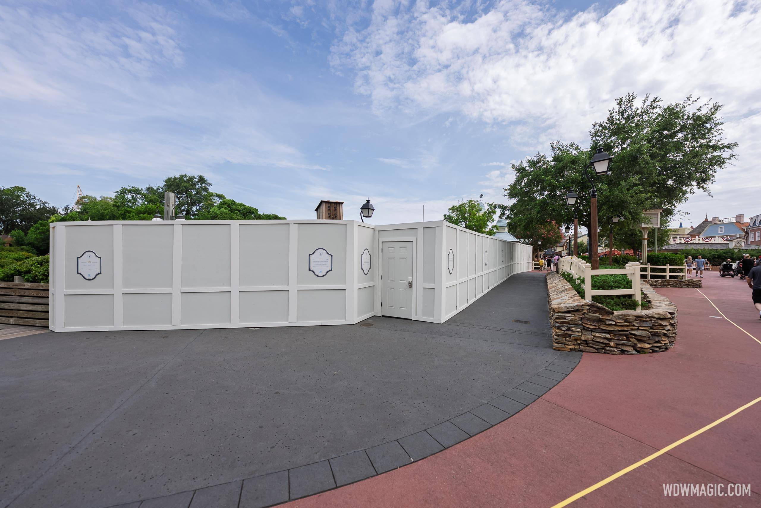 Frontierland Construction Walls - July 14, 2025
