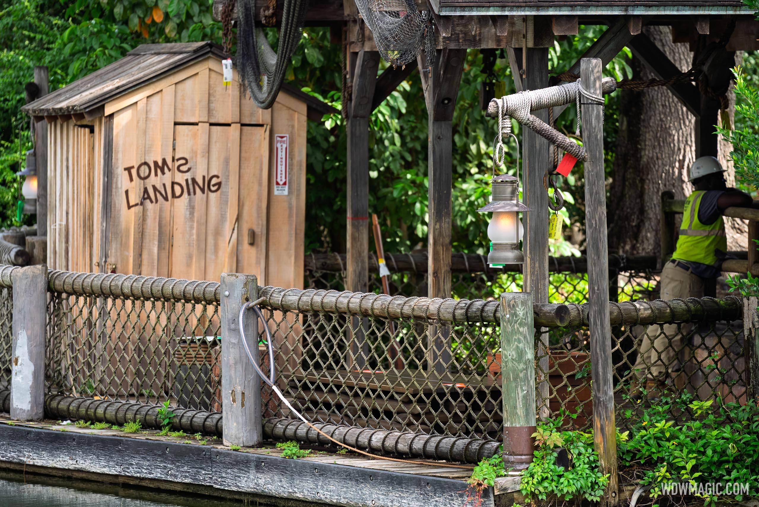 Frontierland Construction Walls - July 14, 2025