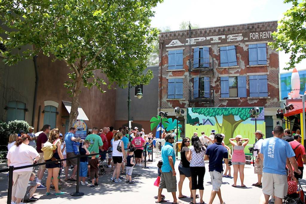 PHOTOS - Phineas and Ferb meet and greet now open