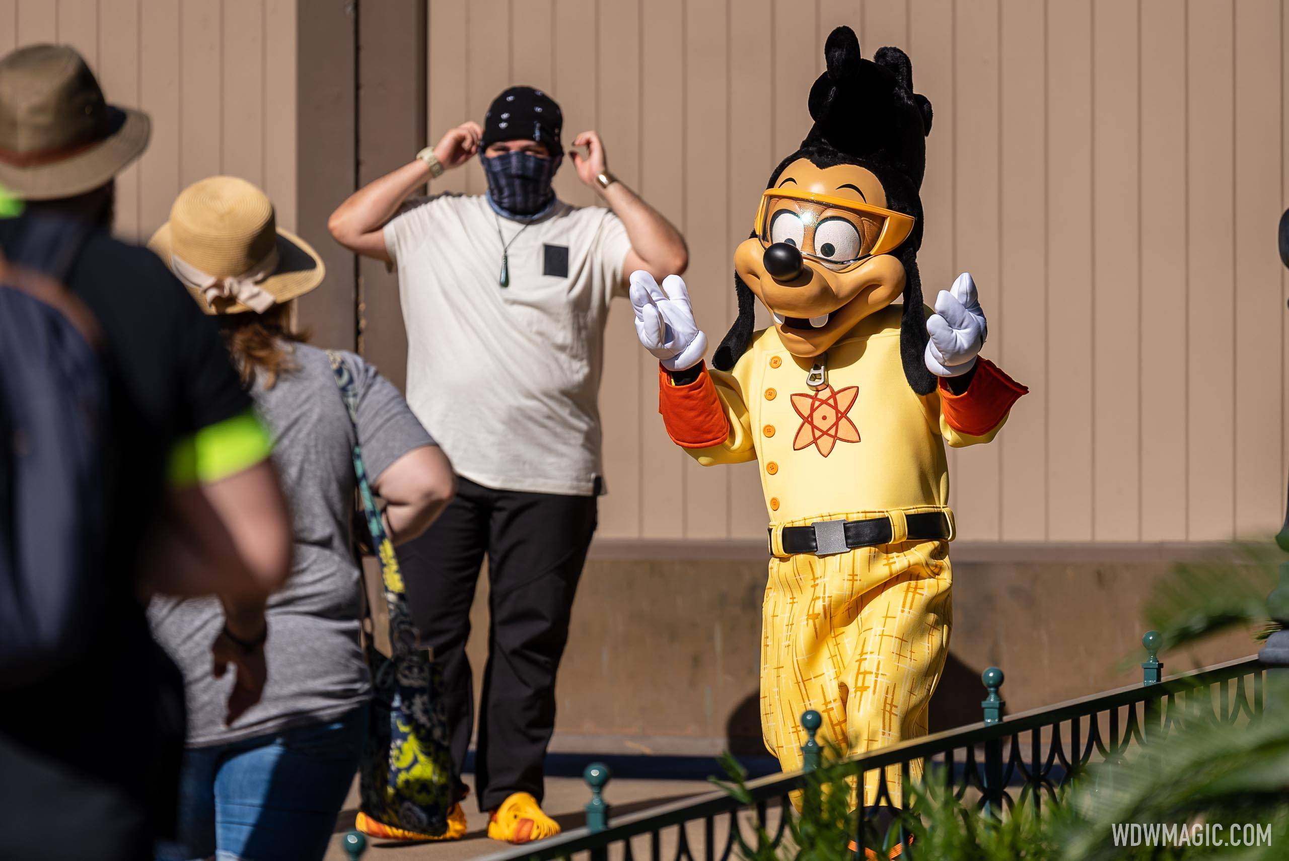 Goofy and Max meet and greet on Grand Avenue at Disney's Hollywood Studios