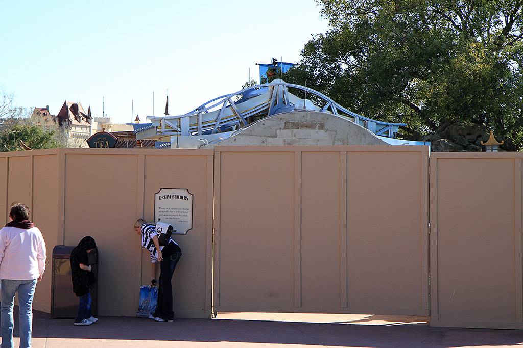 'The Good Fortune Gift Shop construction