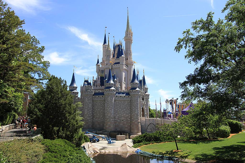 Cinderella Castle refurbishment