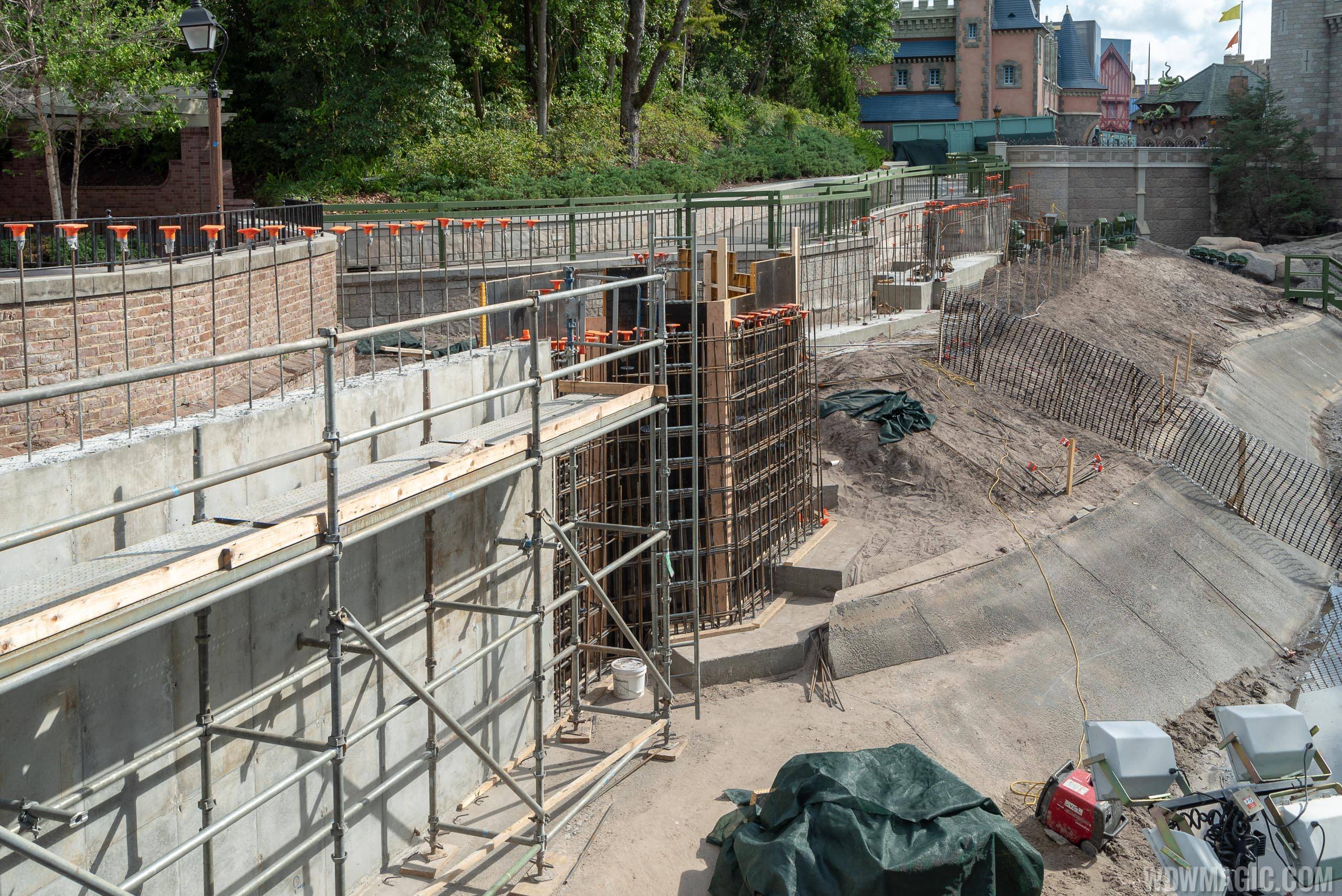 Liberty Square to Fantasyland walkway expansion construction - May 2019