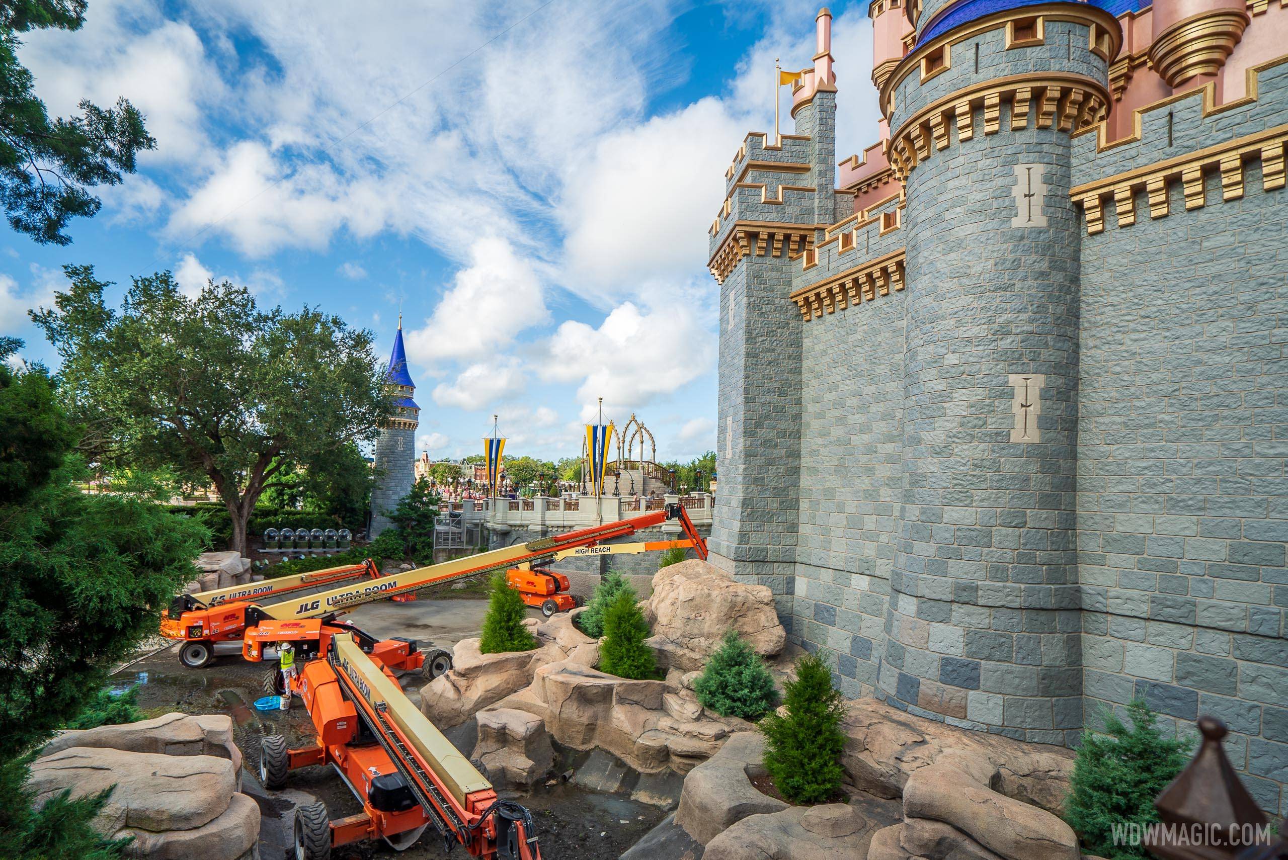 Cinderella Castle repainting - July 21 2020