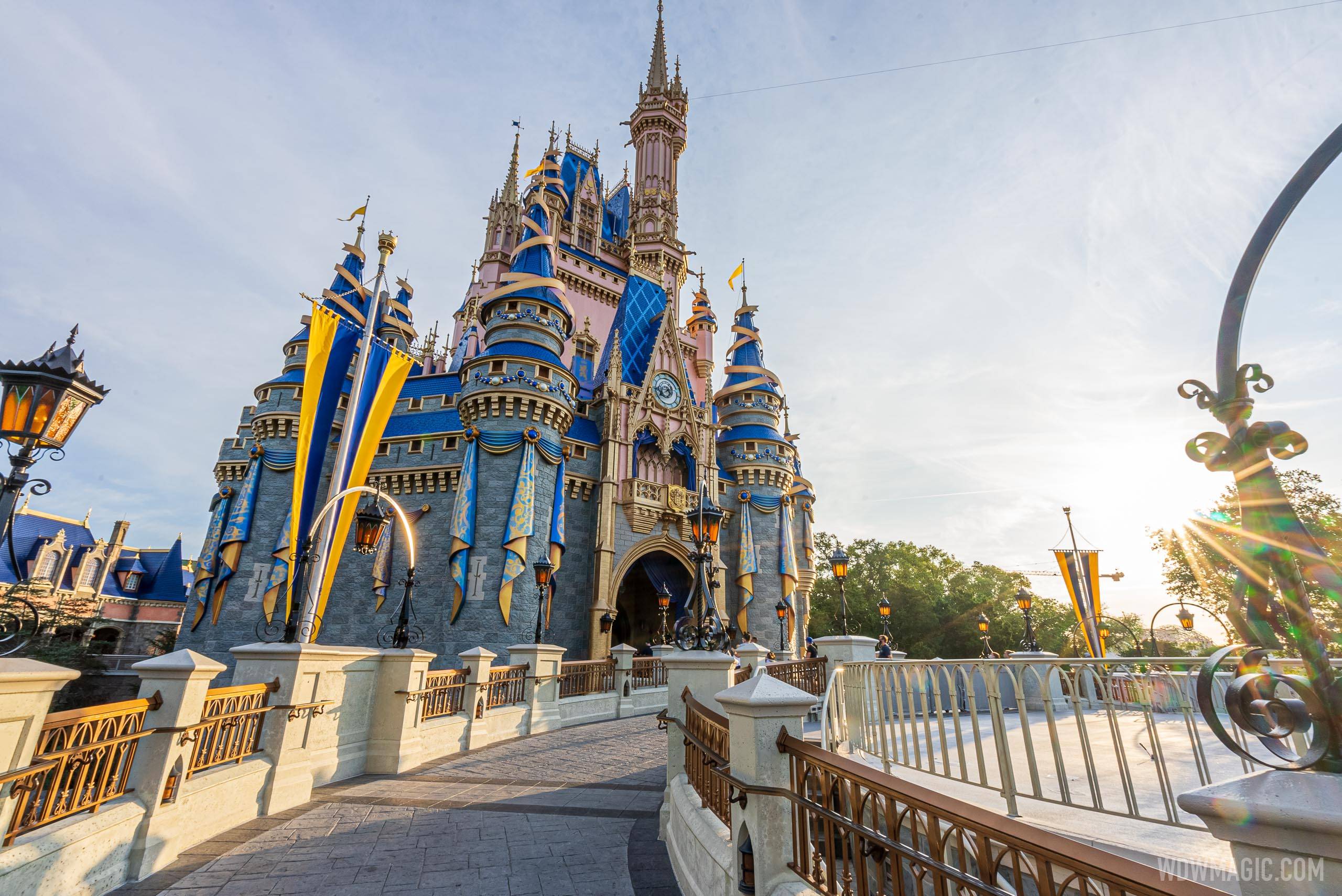 Cinderella-Castle_Full_41862.jpg