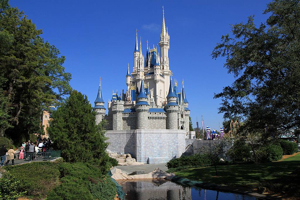 Cinderella Castle refurbishment update photos