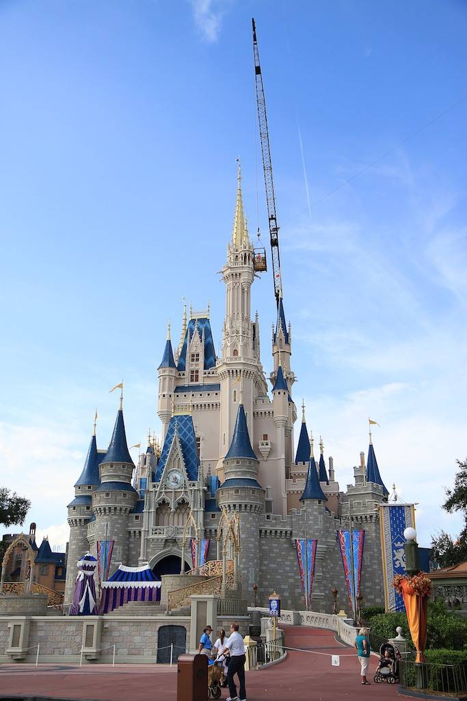 Cinderella's Holiday Wish lights installation - crane onsite