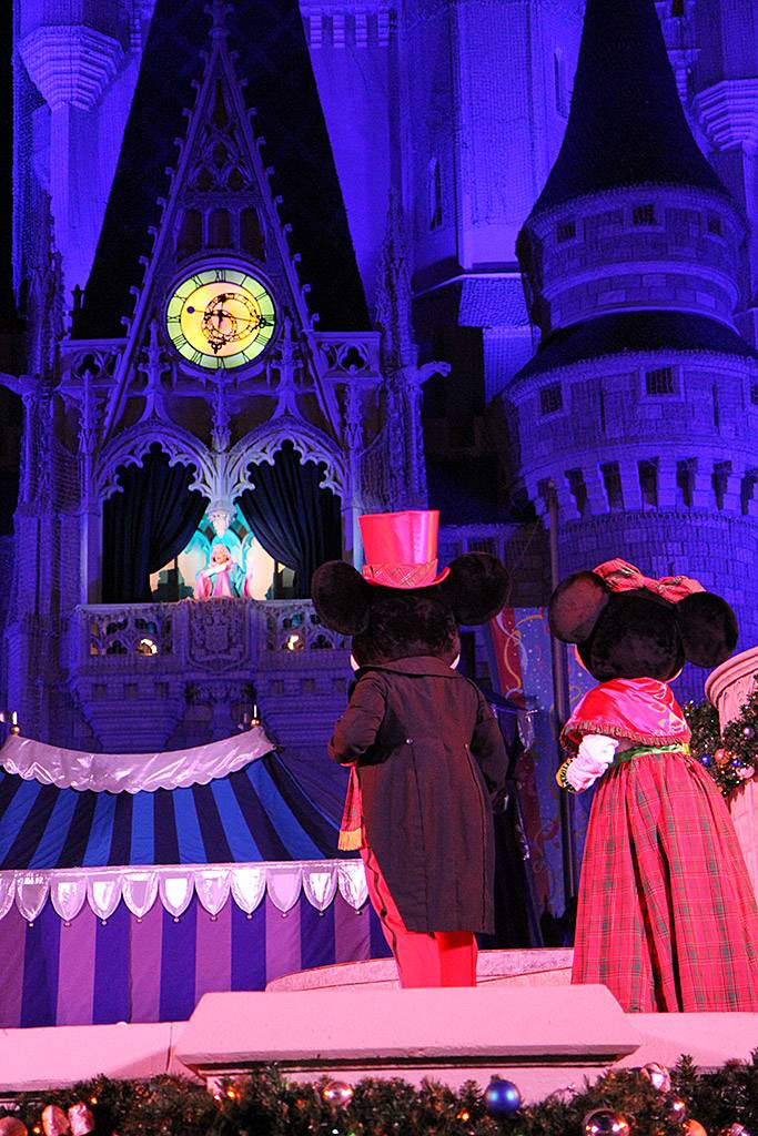 Cinderella's Holiday Wish show