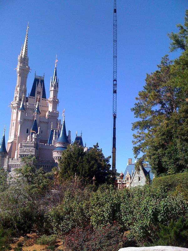 Crane now on-site at Cinderella Castle for Dream Light removal