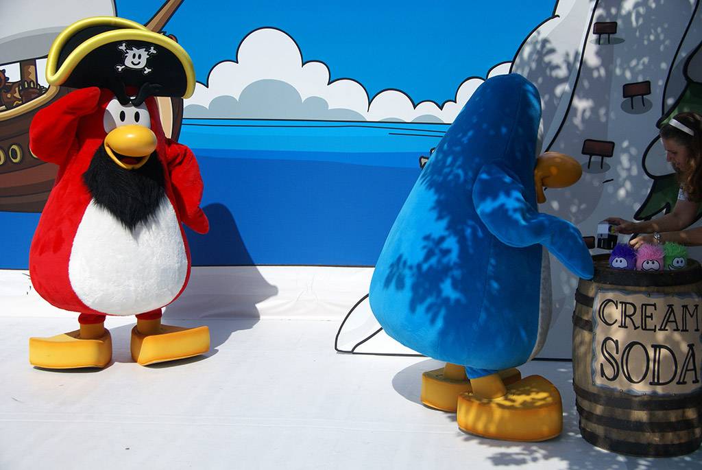 Club Penguin meet and greet - Photo 7 of 8