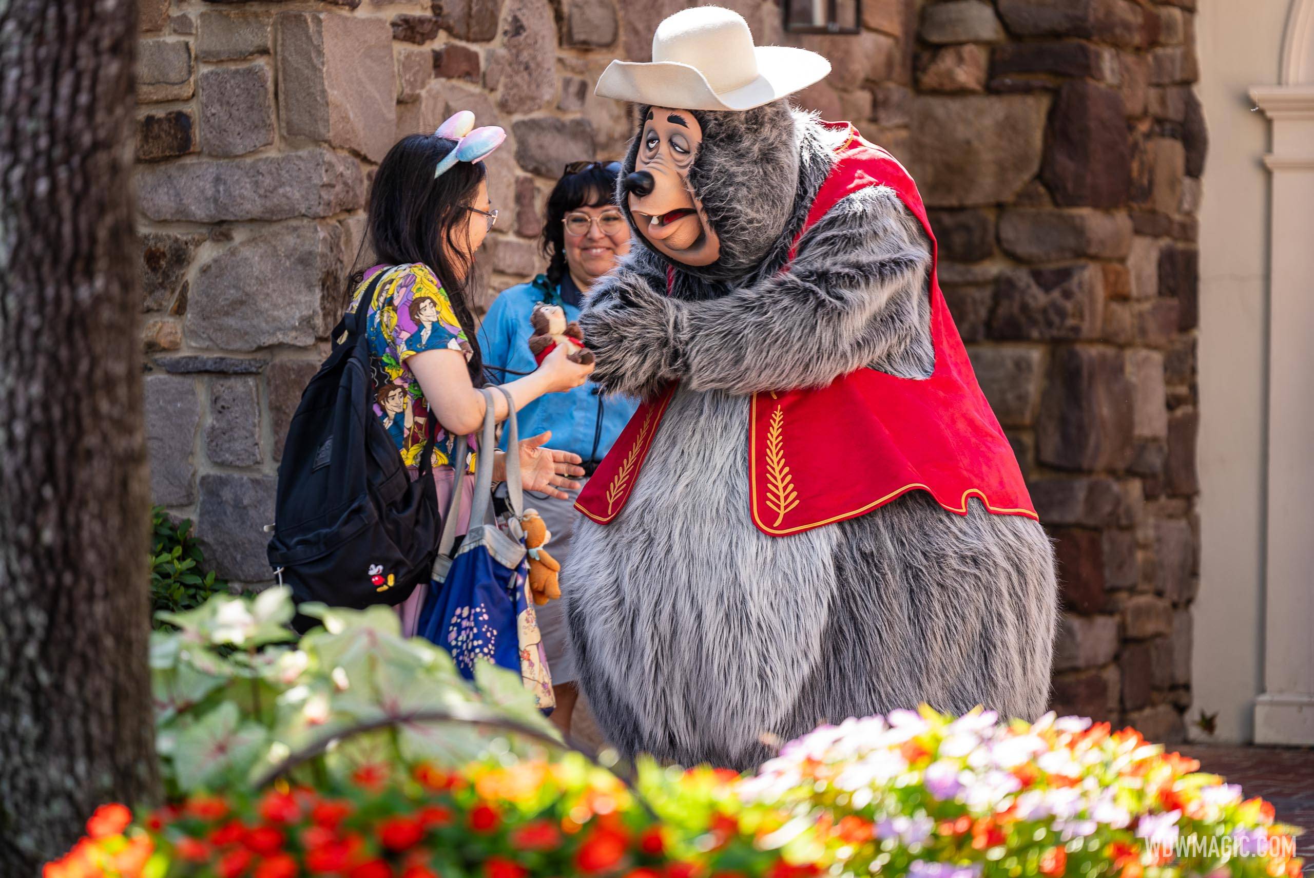 Country Bear Musical Jamboree Character meet and greet costumes