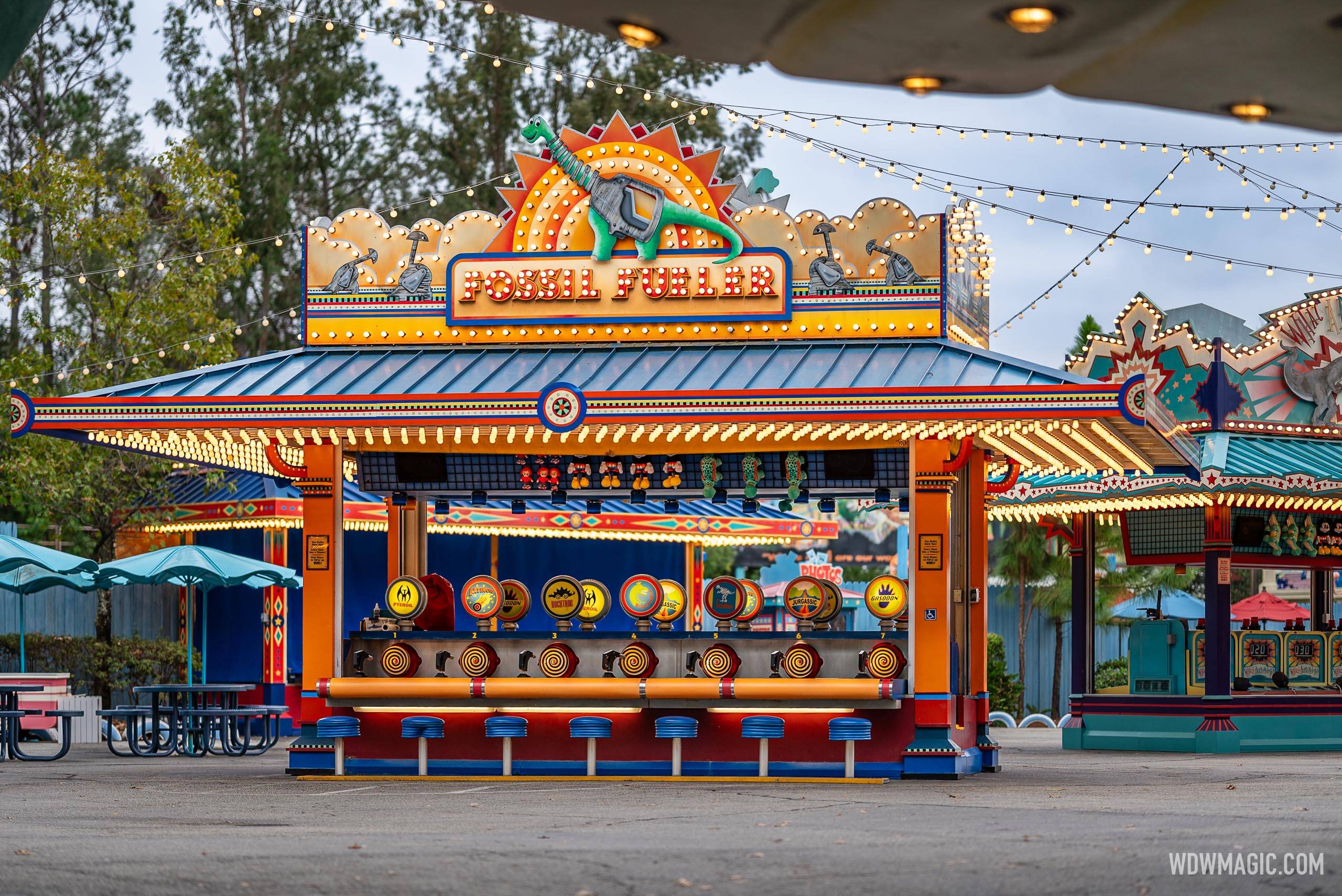 Chester and Hester's Dino-Rama Fossil Fun Midway Games