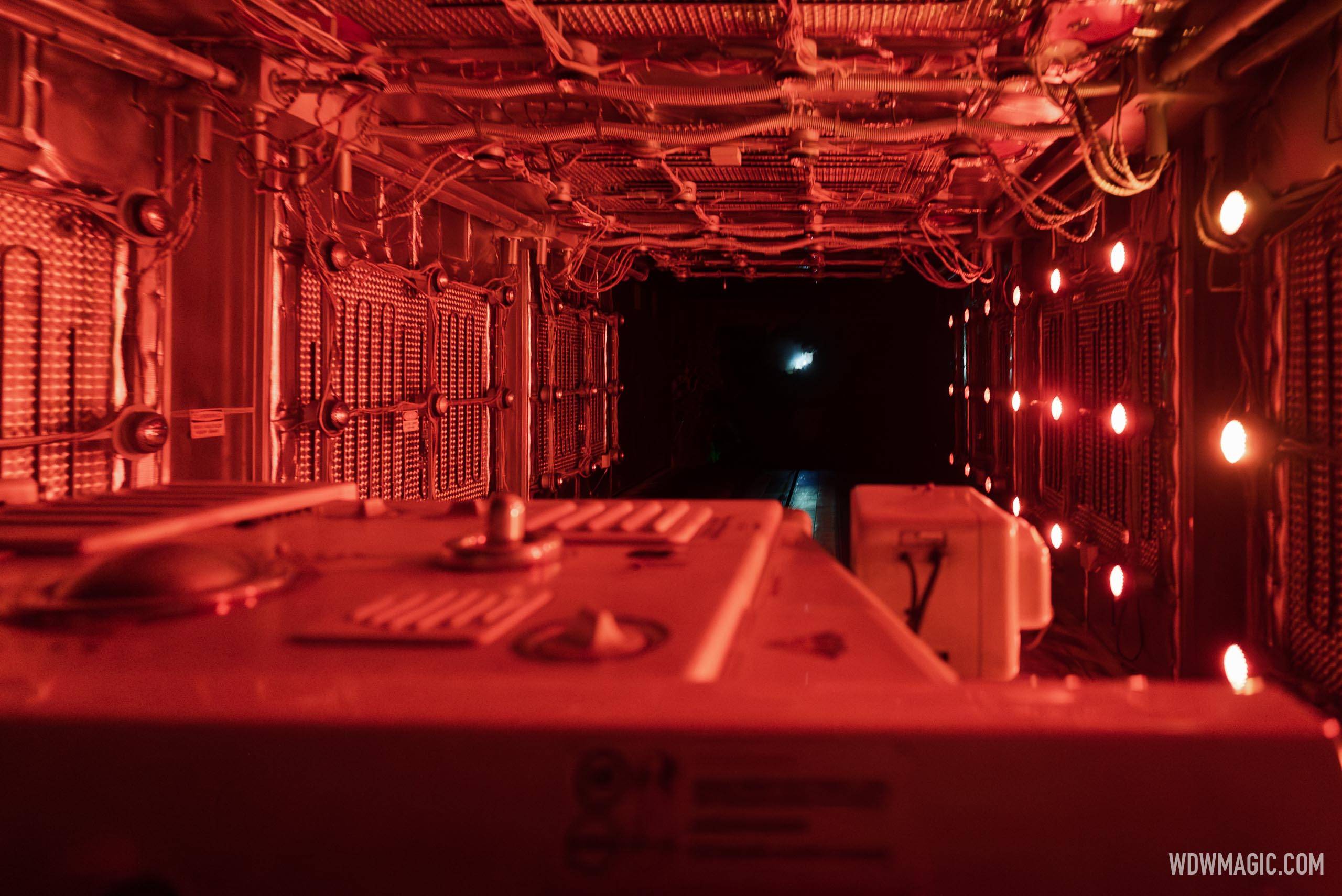 Dinosaur 2026 - Exterior, Queue and Ride