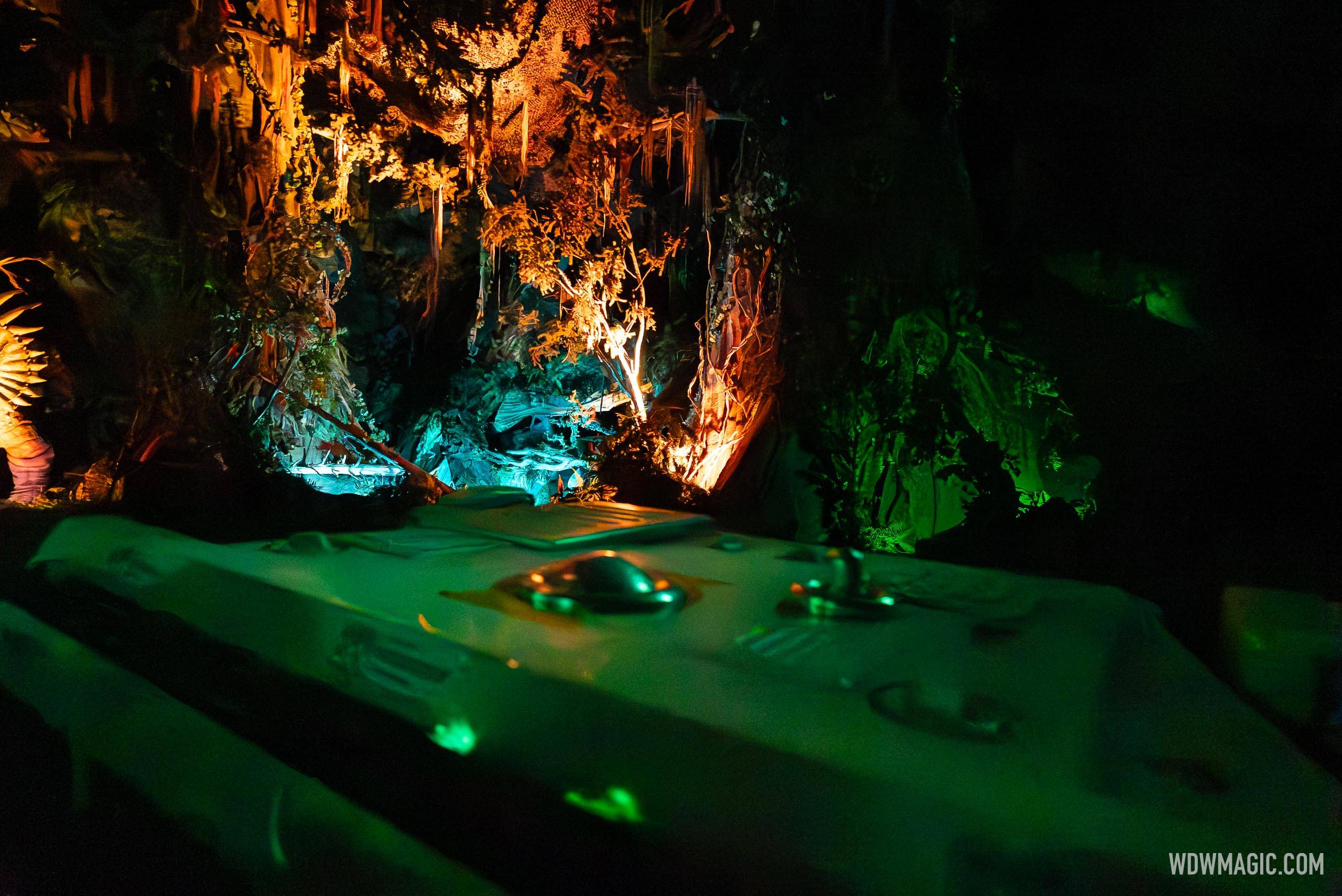 Dinosaur 2026 - Exterior, Queue and Ride