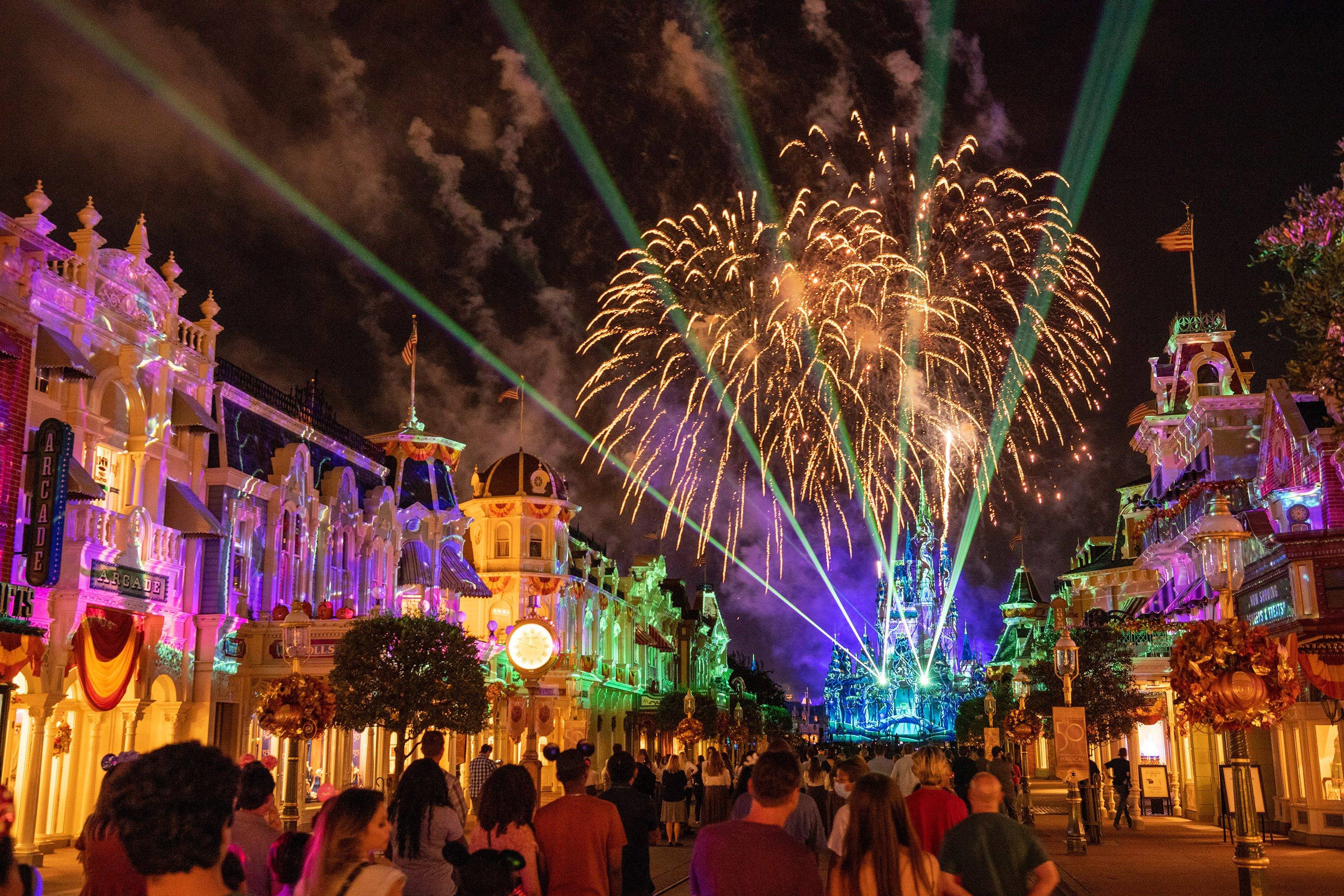 VIDEO - 'Disney Enchantment' makes its official guest debut on Magic Kingdom's 50th anniversary