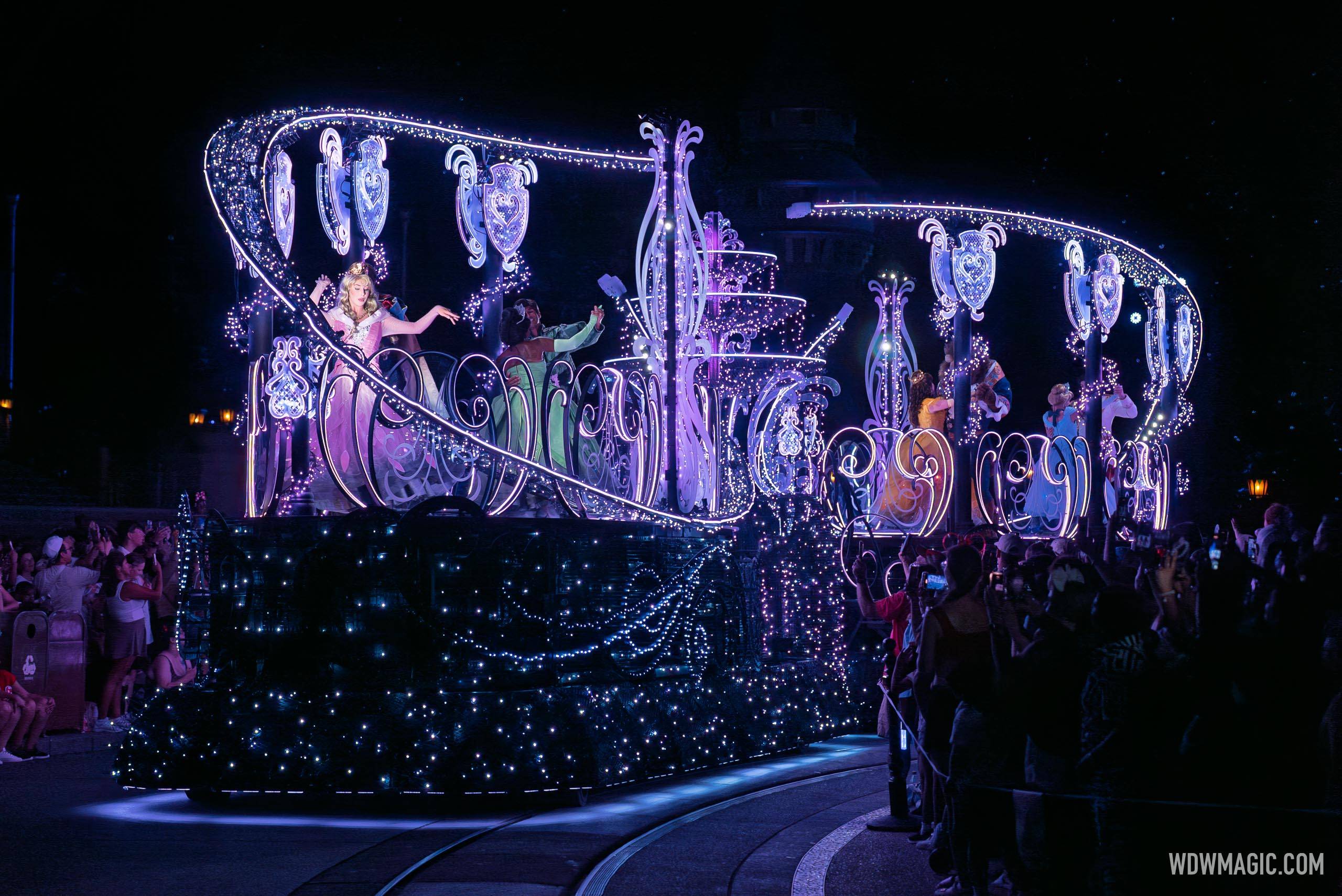 Disney-Starlight_Full_61253.jpg