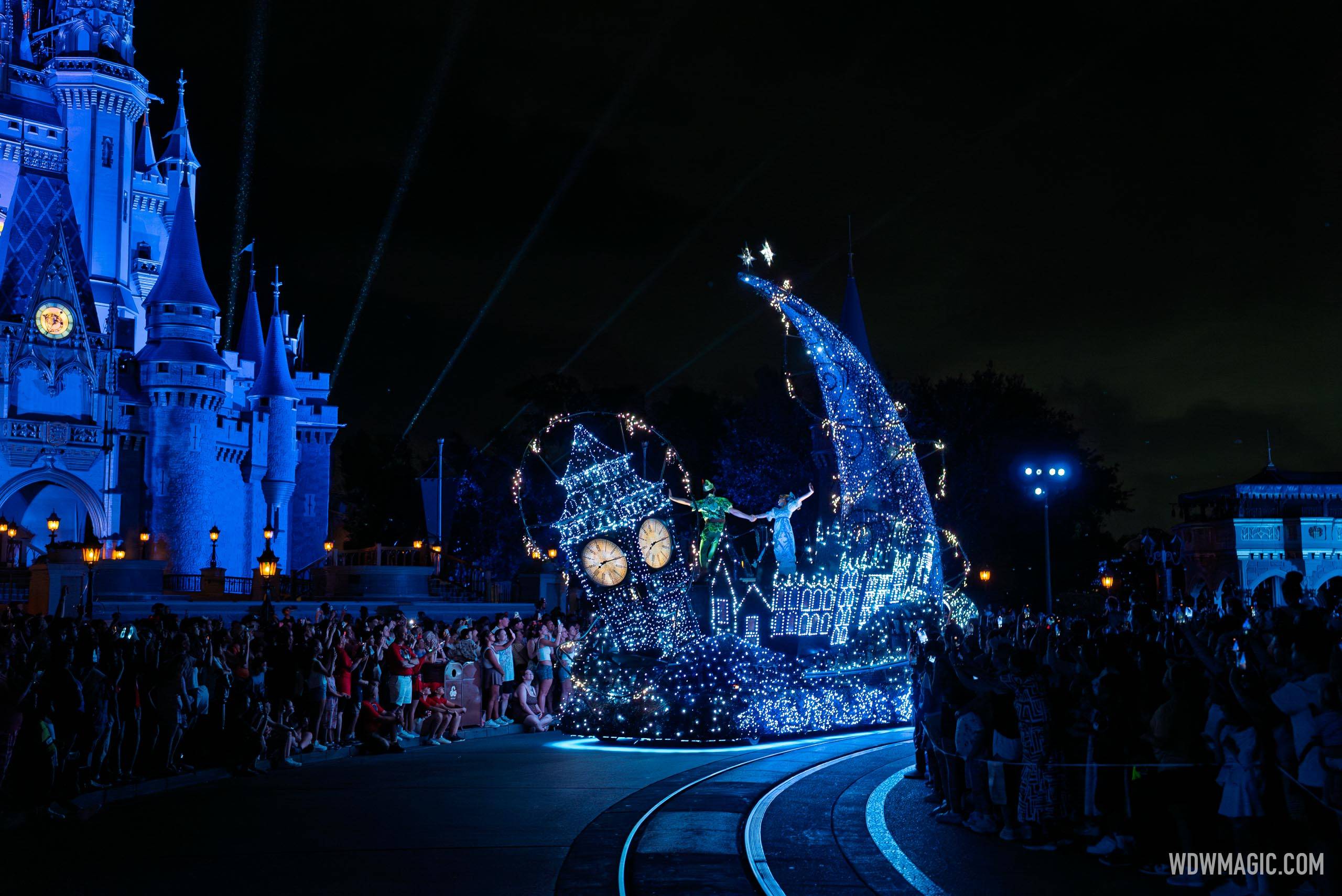 Performance de la noche de apertura de Disney Starlight