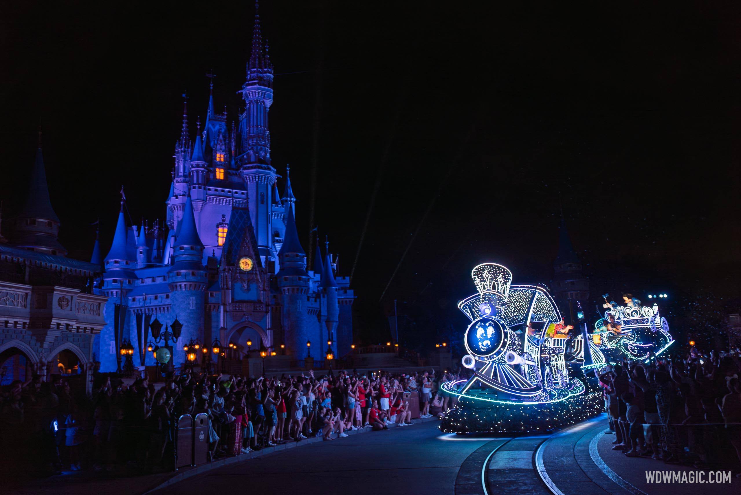 Performance de la noche de apertura de Disney Starlight