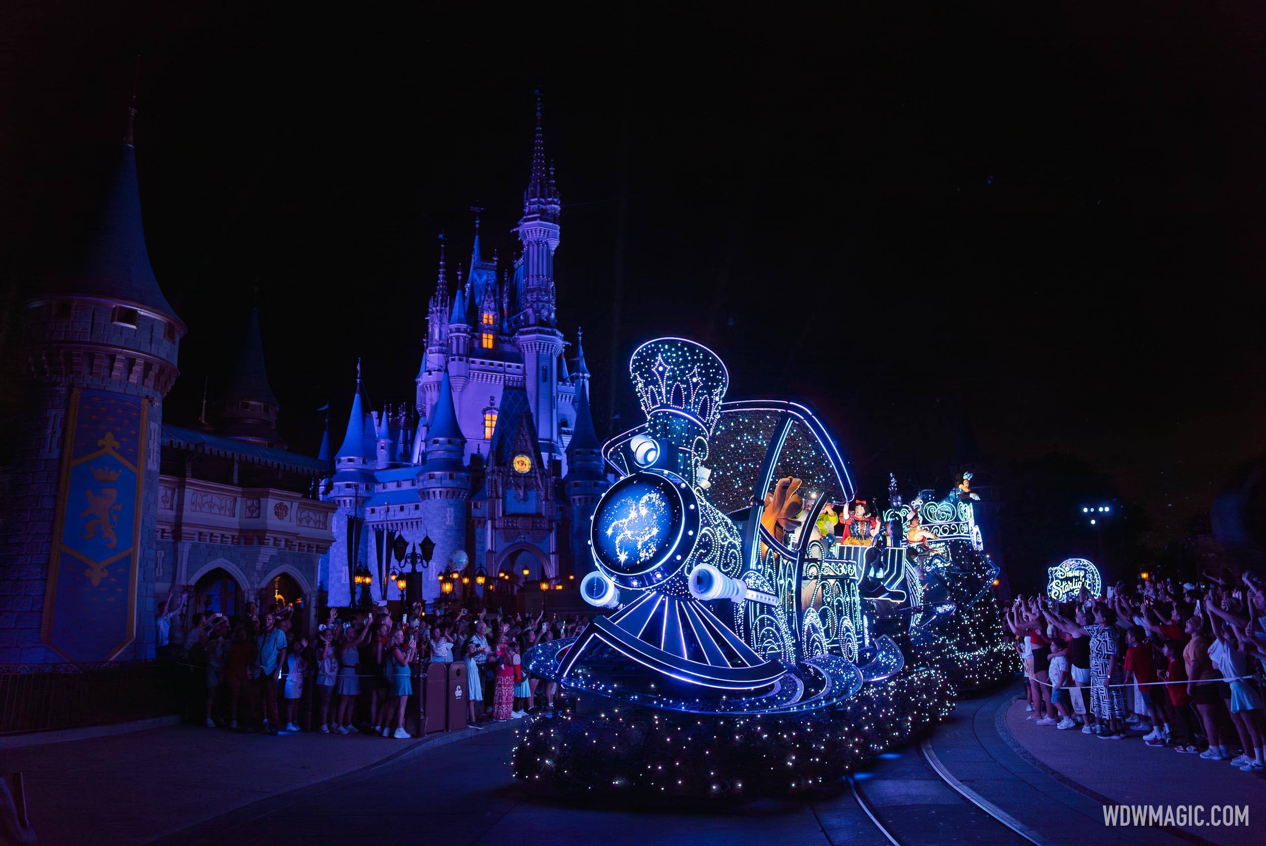 Disney Starlight Parade Debuts at Magic Kingdom - Full Video of the Premiere Performance