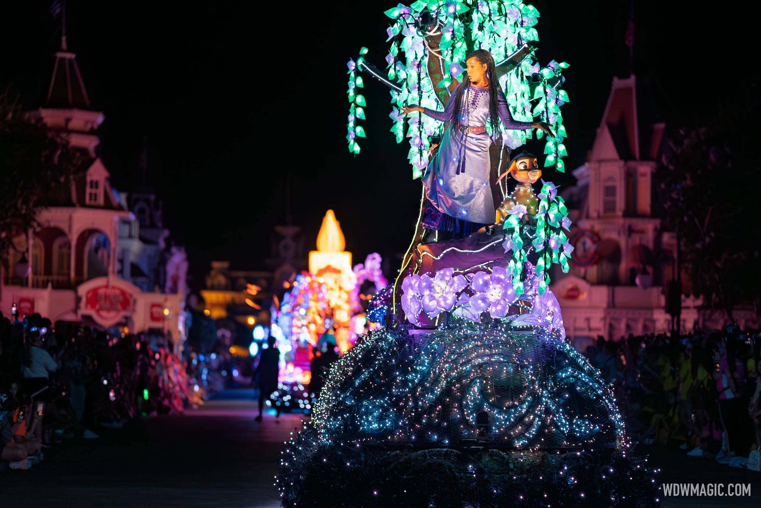 Disney-Starlight_Full_61274.jpg
