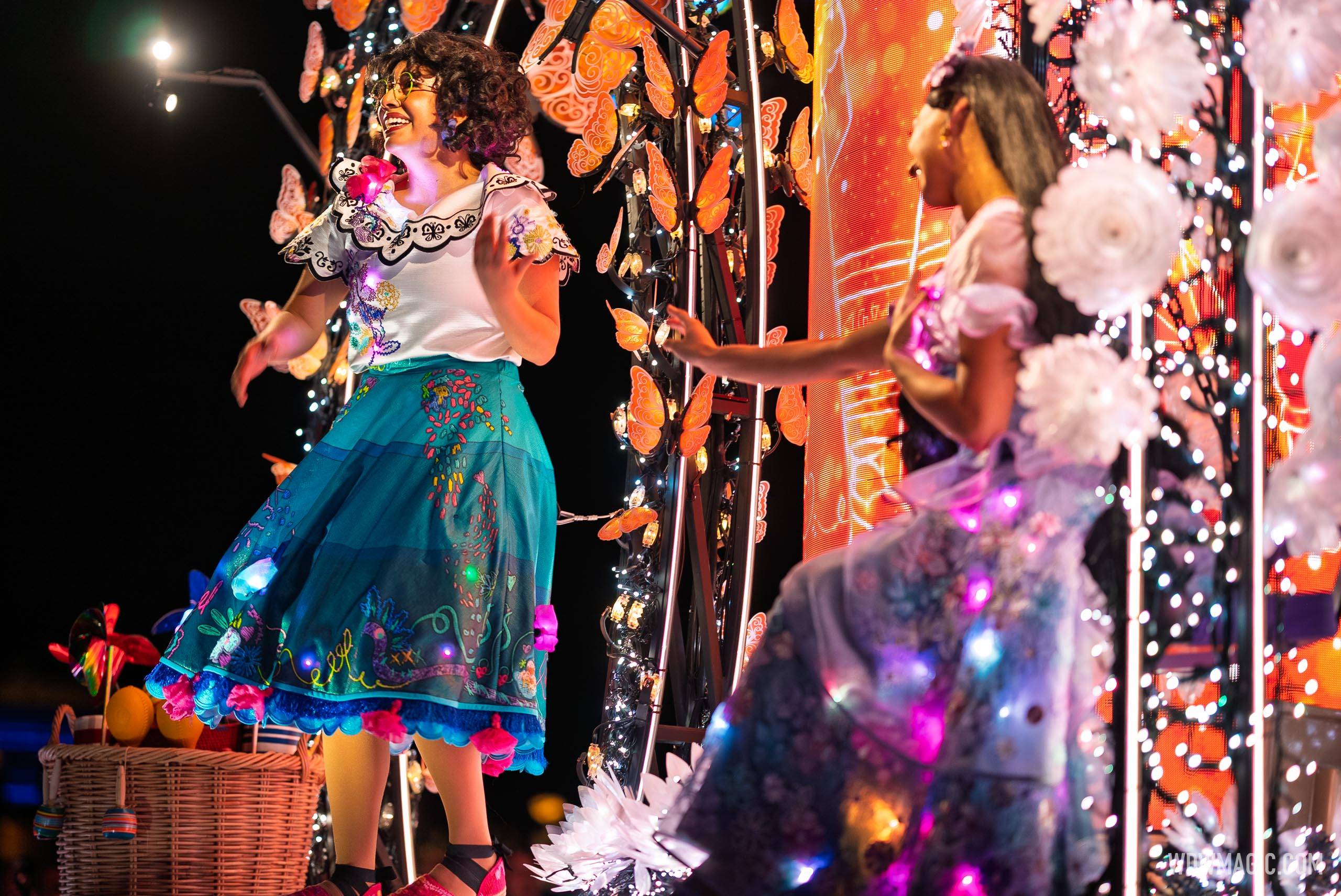 Disney-Starlight_Full_61289.jpg