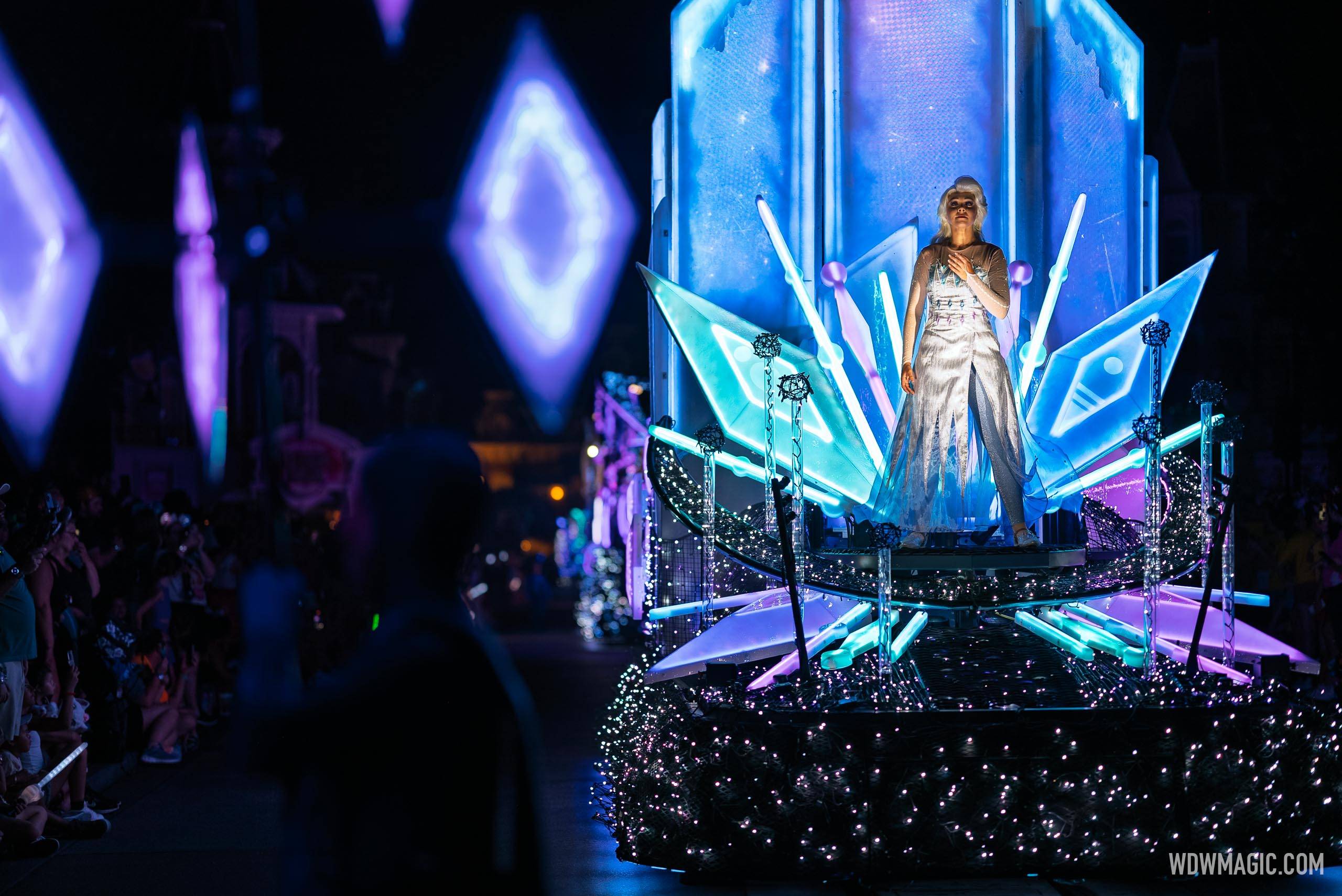 Disney-Starlight_Full_61295.jpg