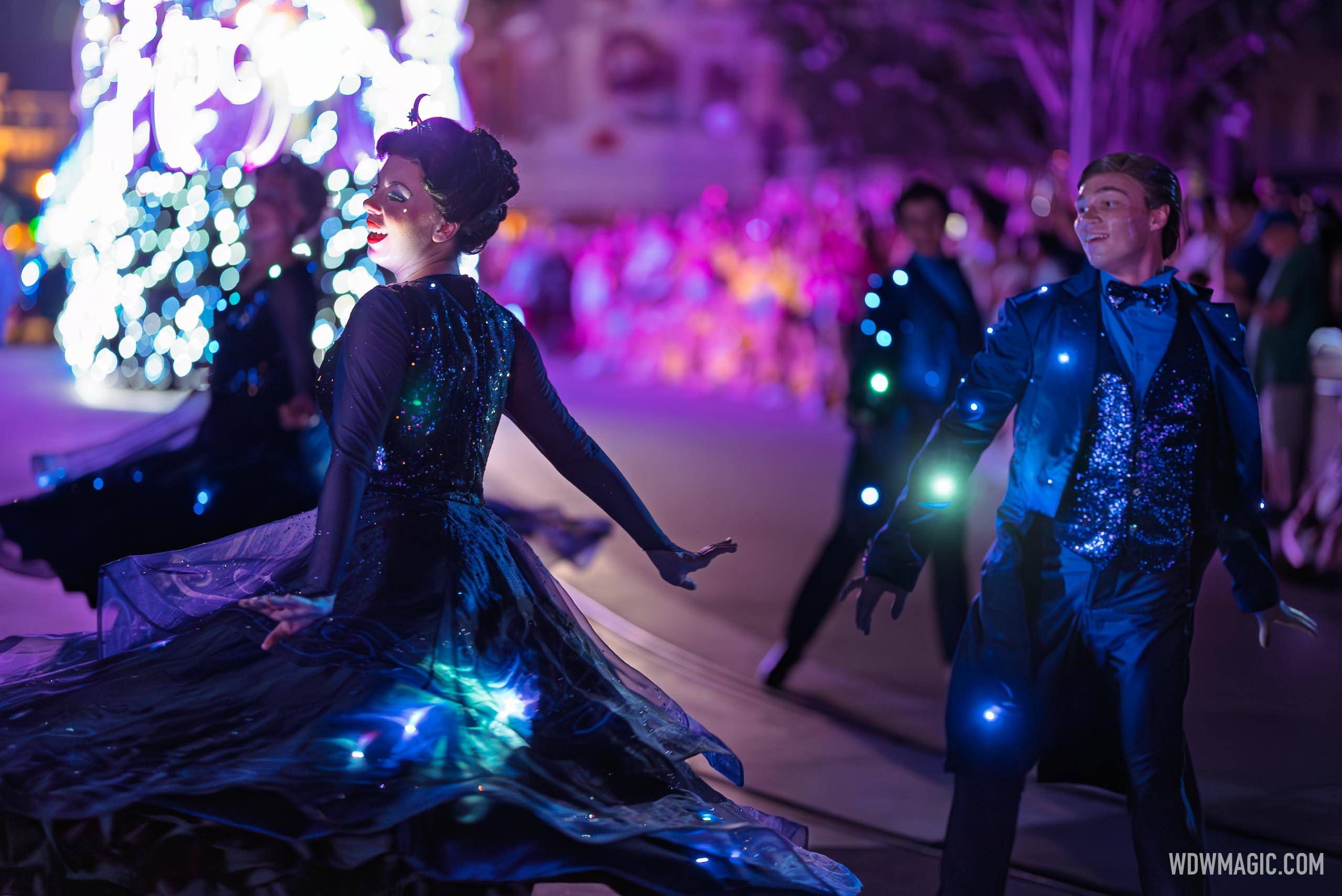 Disney-Starlight_Full_61299.jpg