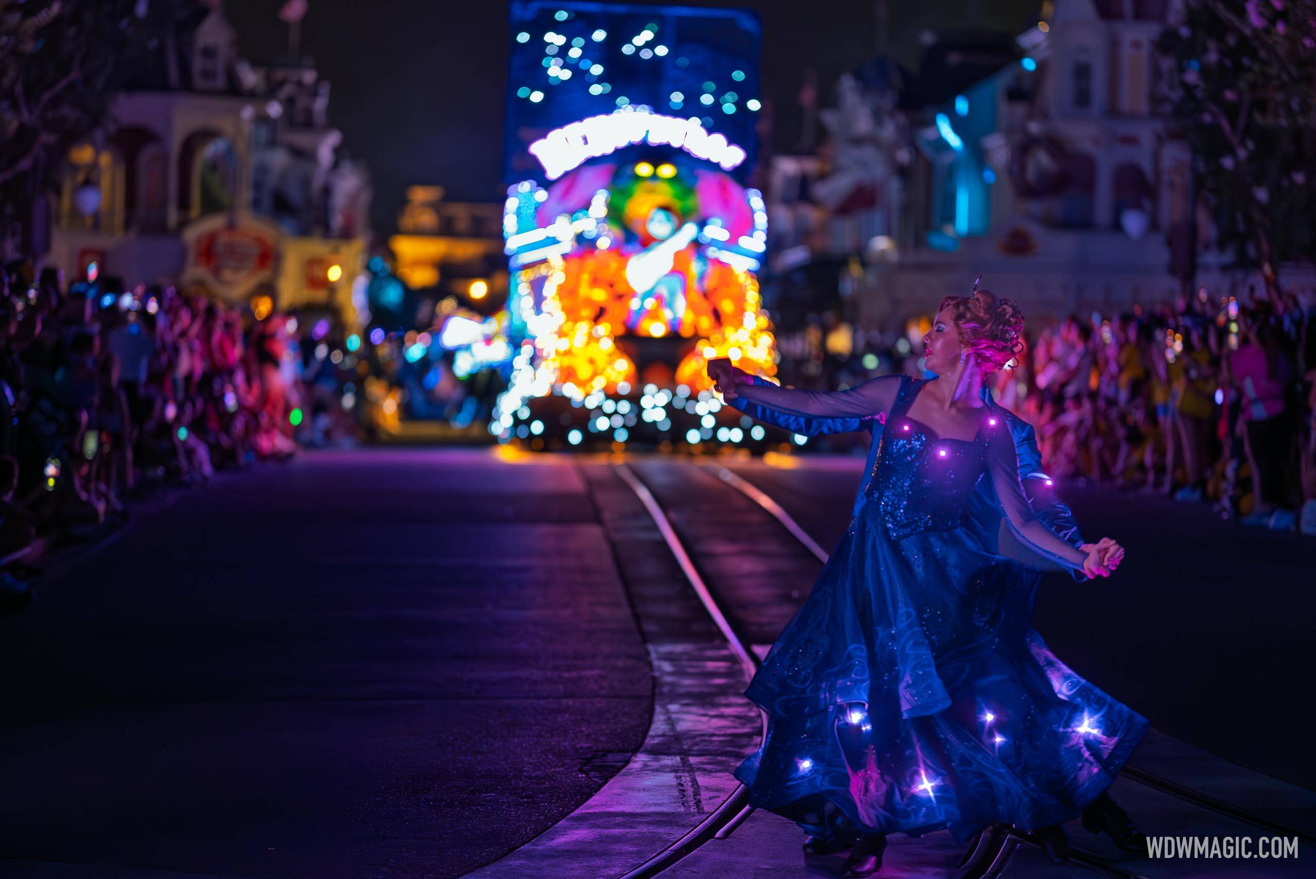Royal Dancers