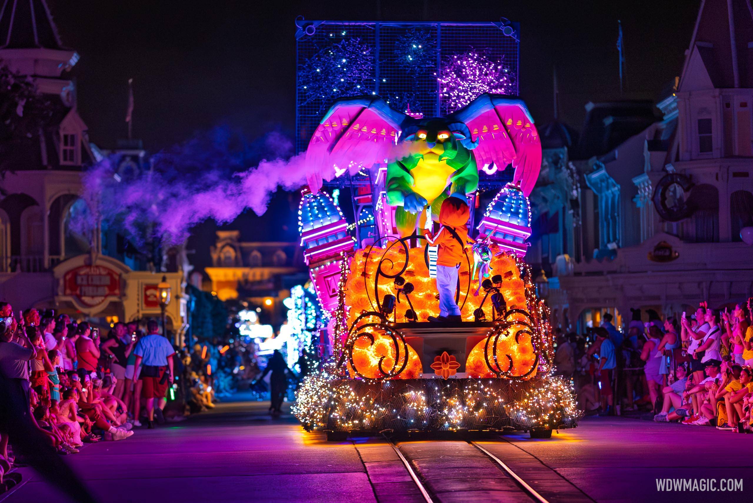 Disney-Starlight_Full_61308.jpg