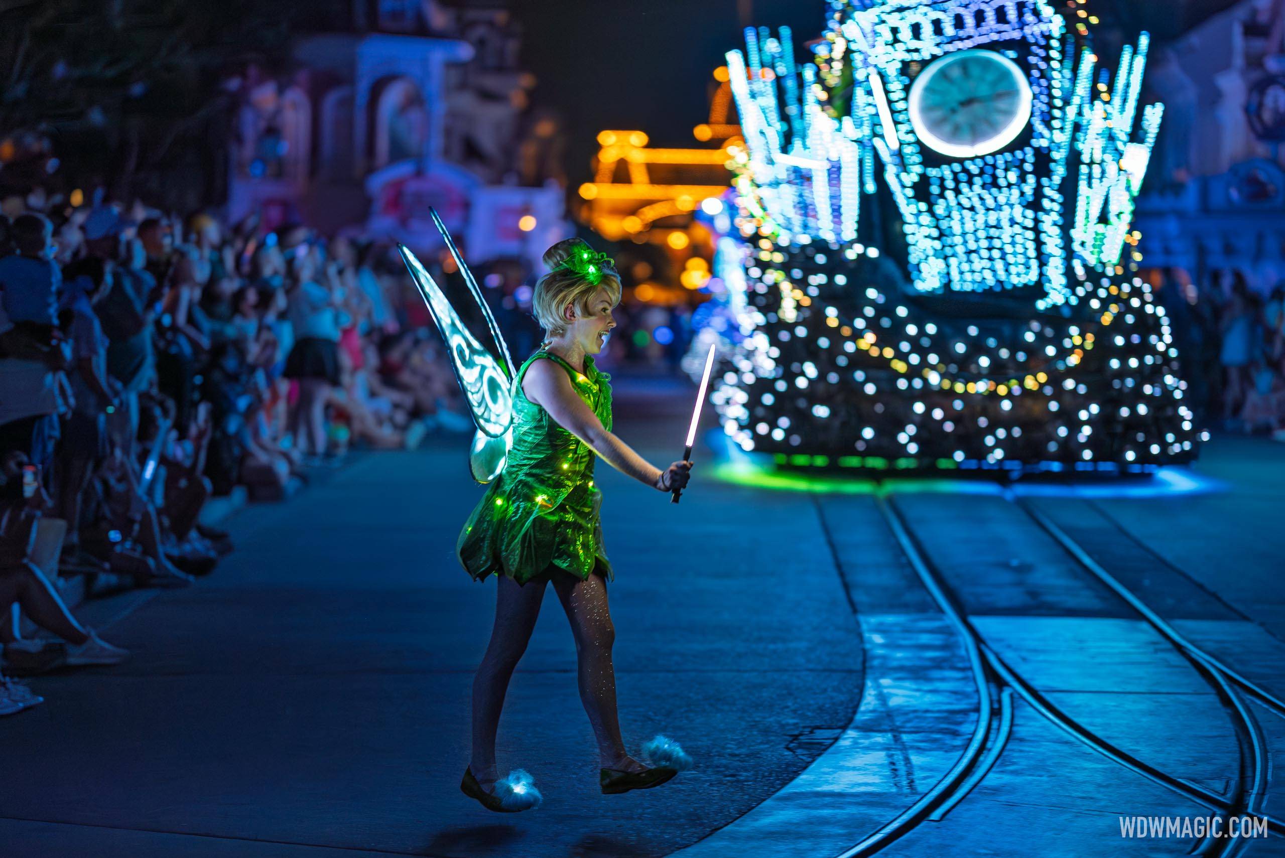 Disney-Starlight_Full_61334.jpg