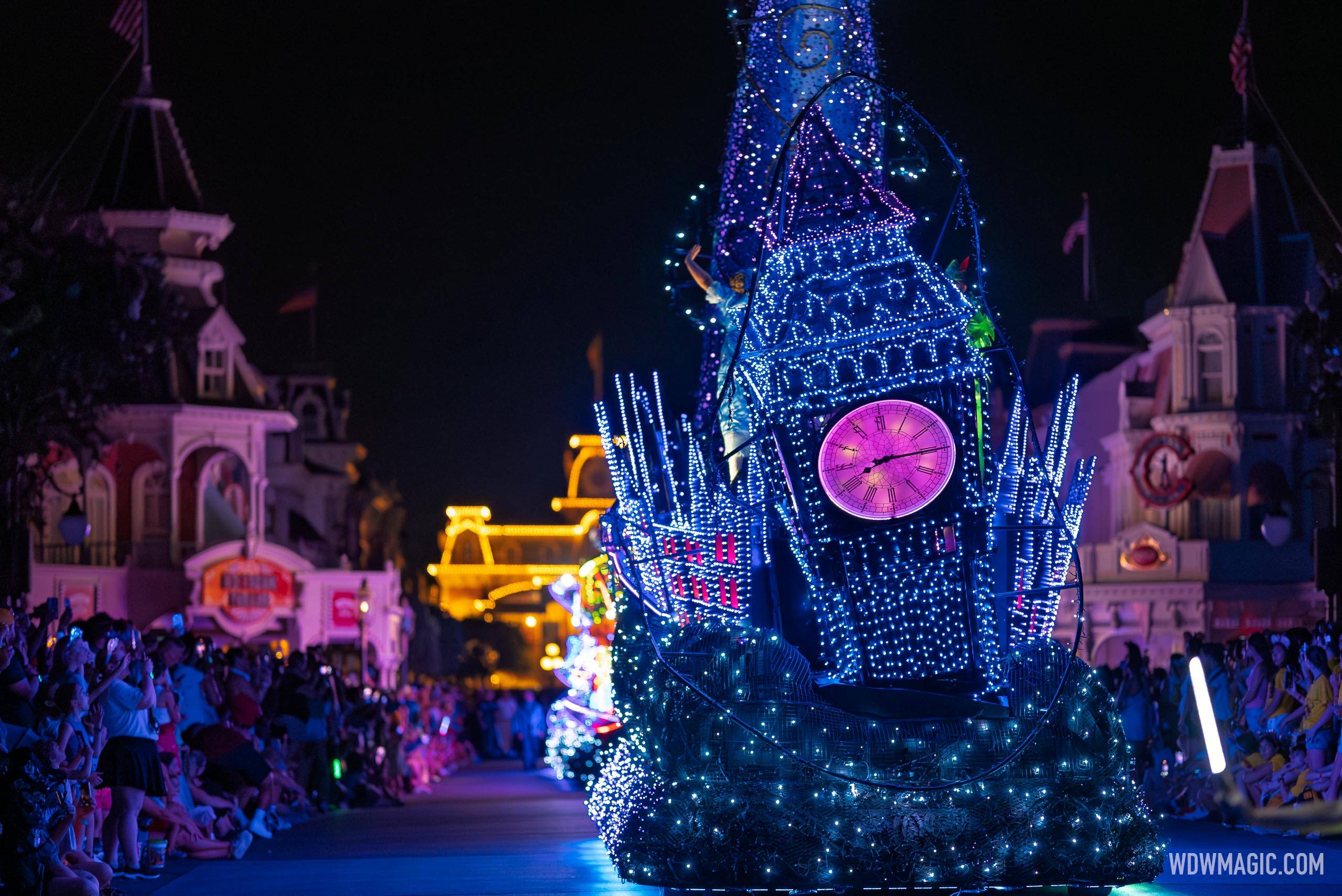 Disney-Starlight_Full_61335.jpg